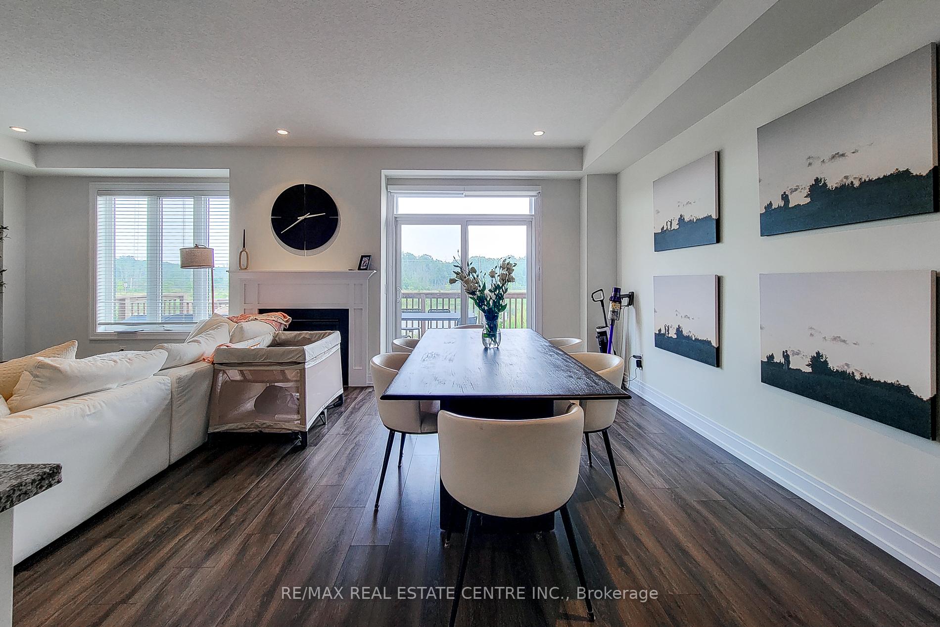 Photo 18 of 64 Great Falls Boulevard, Hamilton, Waterdown — HOMEH
