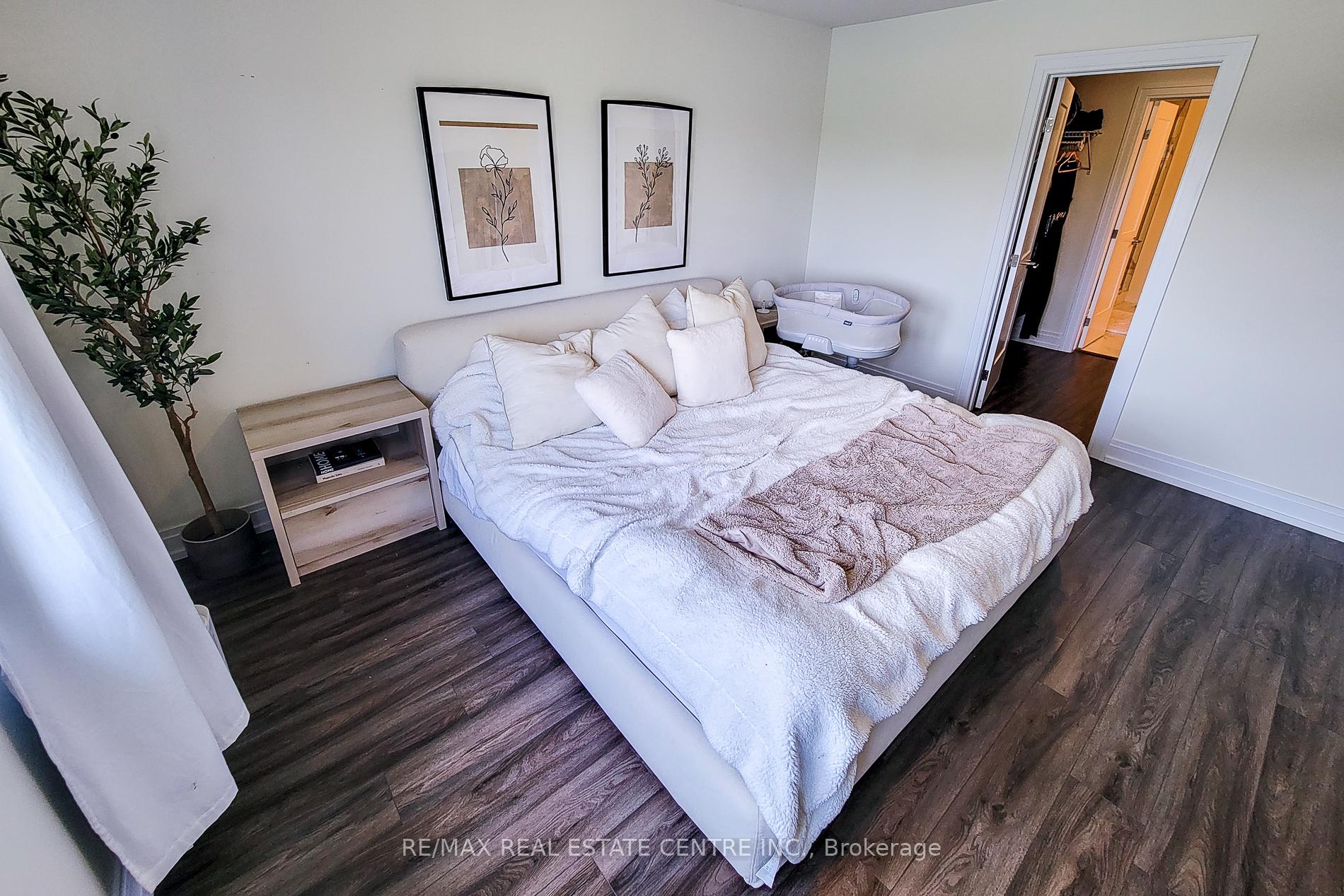 Photo 30 of 64 Great Falls Boulevard, Hamilton, Waterdown — HOMEH