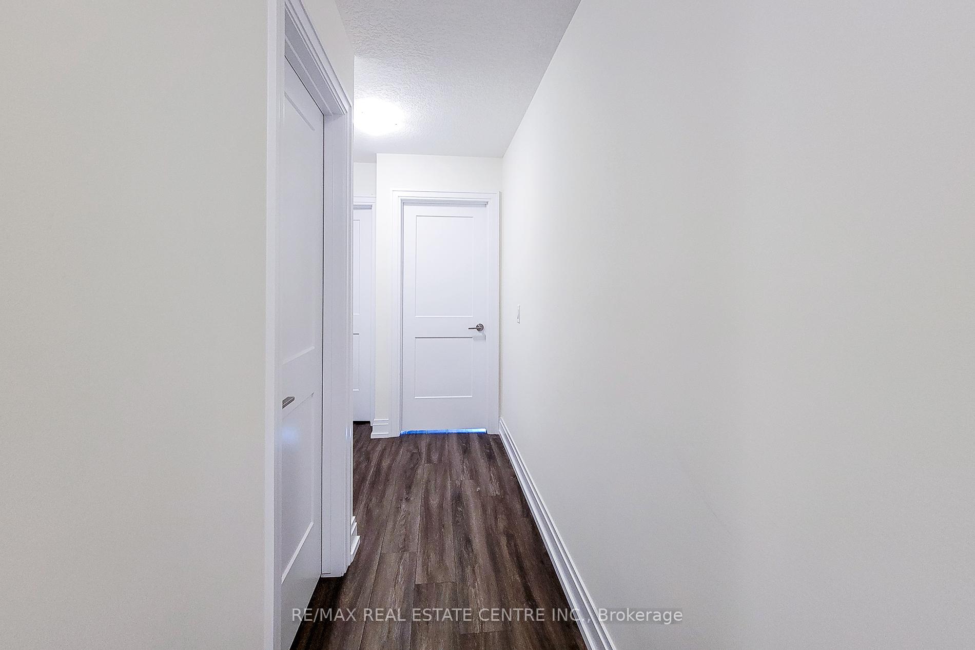 Photo 34 of 64 Great Falls Boulevard, Hamilton, Waterdown — HOMEH