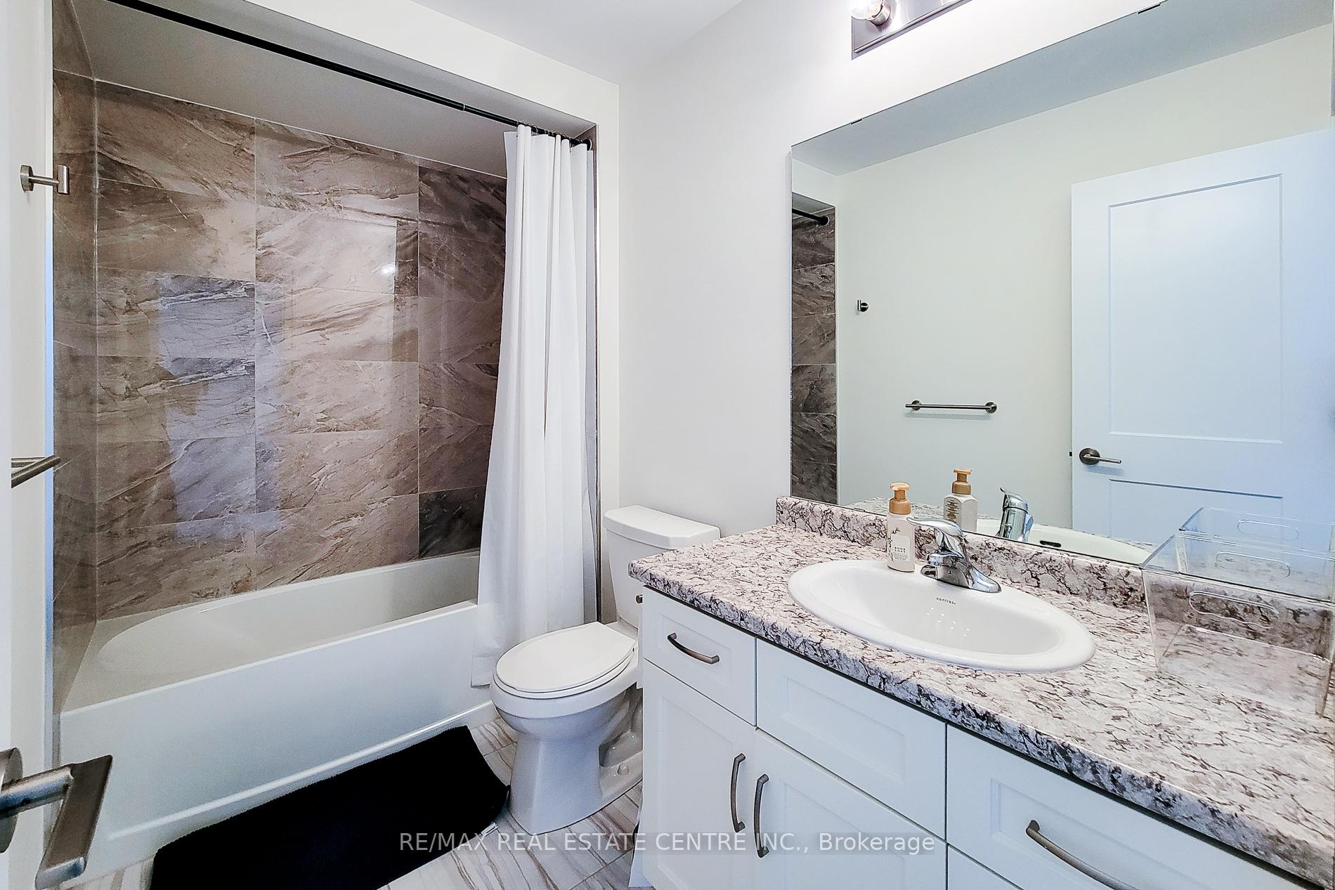 Photo 38 of 64 Great Falls Boulevard, Hamilton, Waterdown — HOMEH