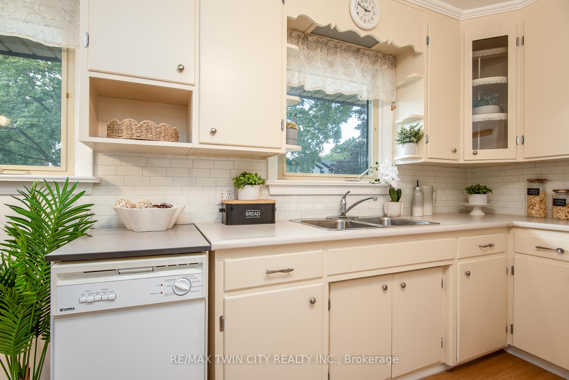 Photo 25 of 148 Siebert Avenue, Kitchener, Vanier - Kitchener — HOMEH