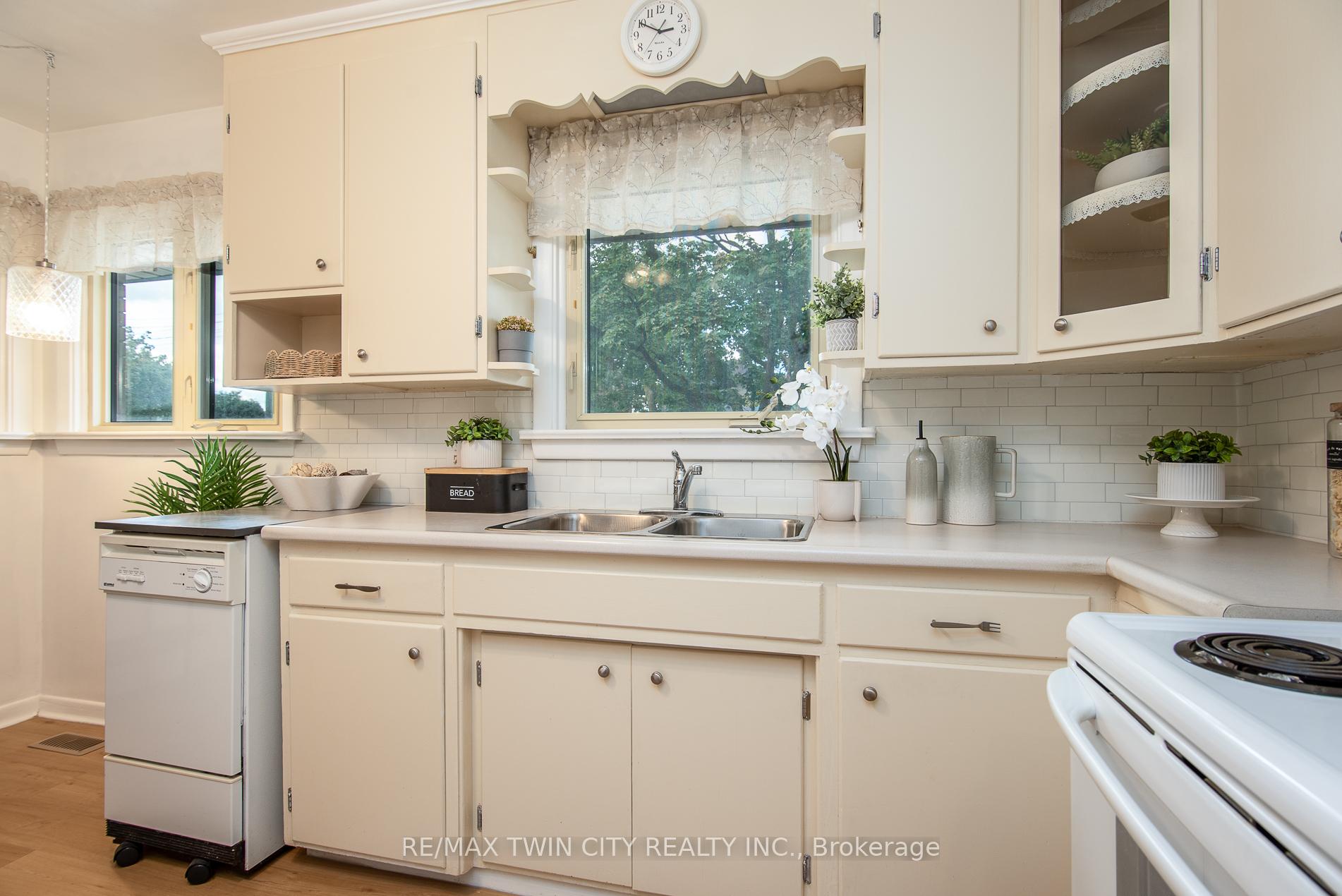 Photo 26 of 148 Siebert Avenue, Kitchener, Vanier - Kitchener — HOMEH