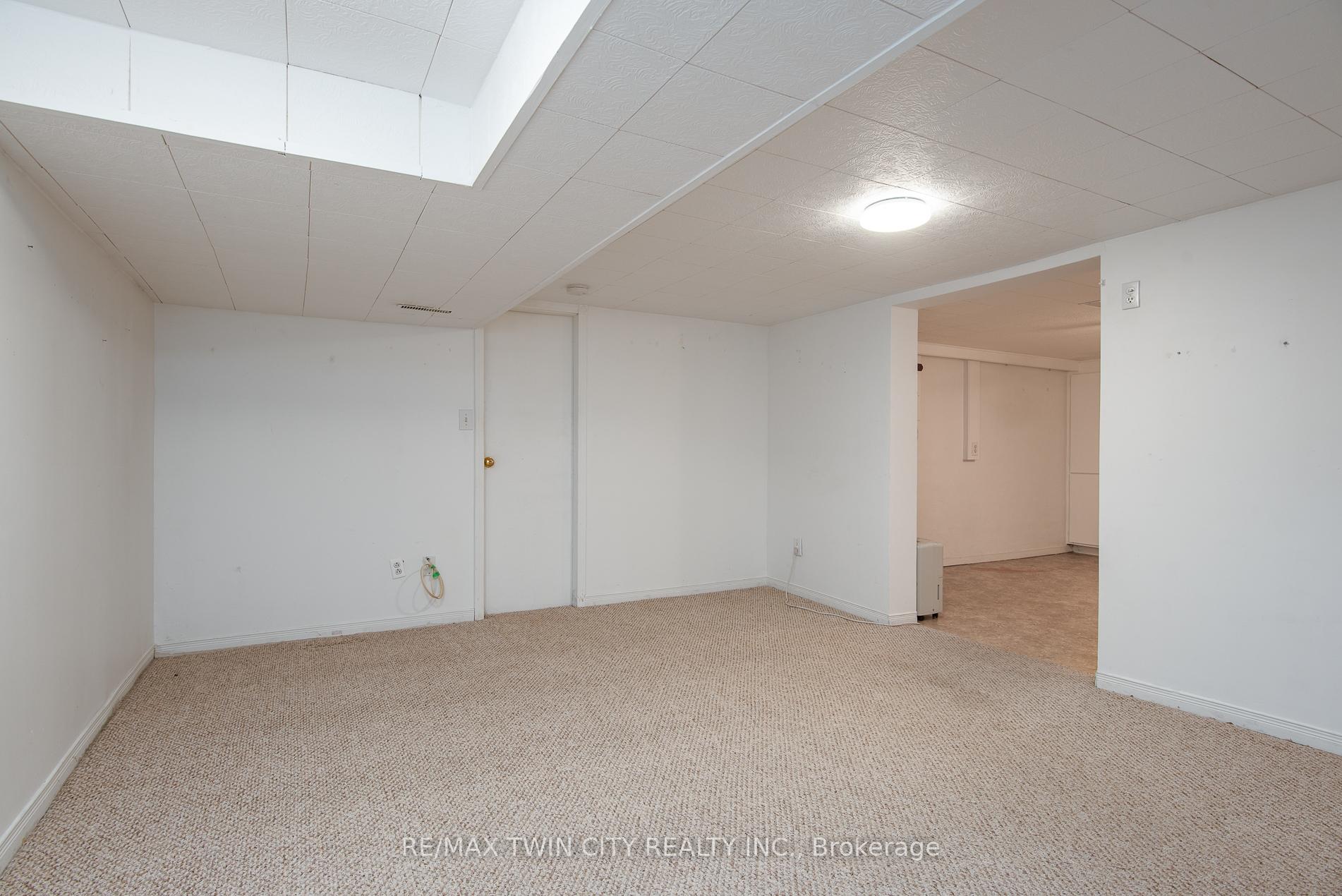 Photo 44 of 148 Siebert Avenue, Kitchener, Vanier - Kitchener — HOMEH