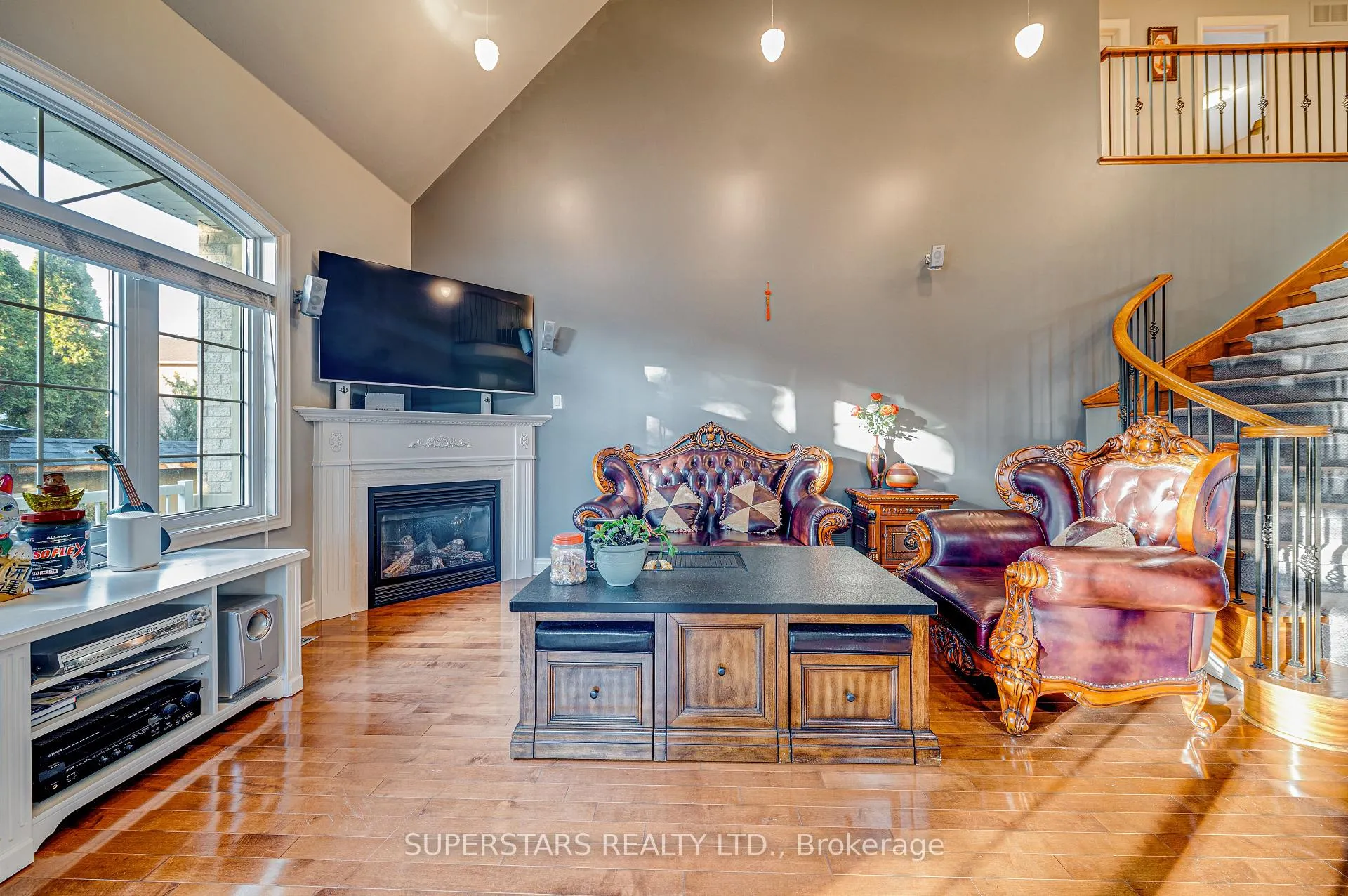 Photo 8 of 2 Chimenti Court, Markham, Unionville — HOMEH