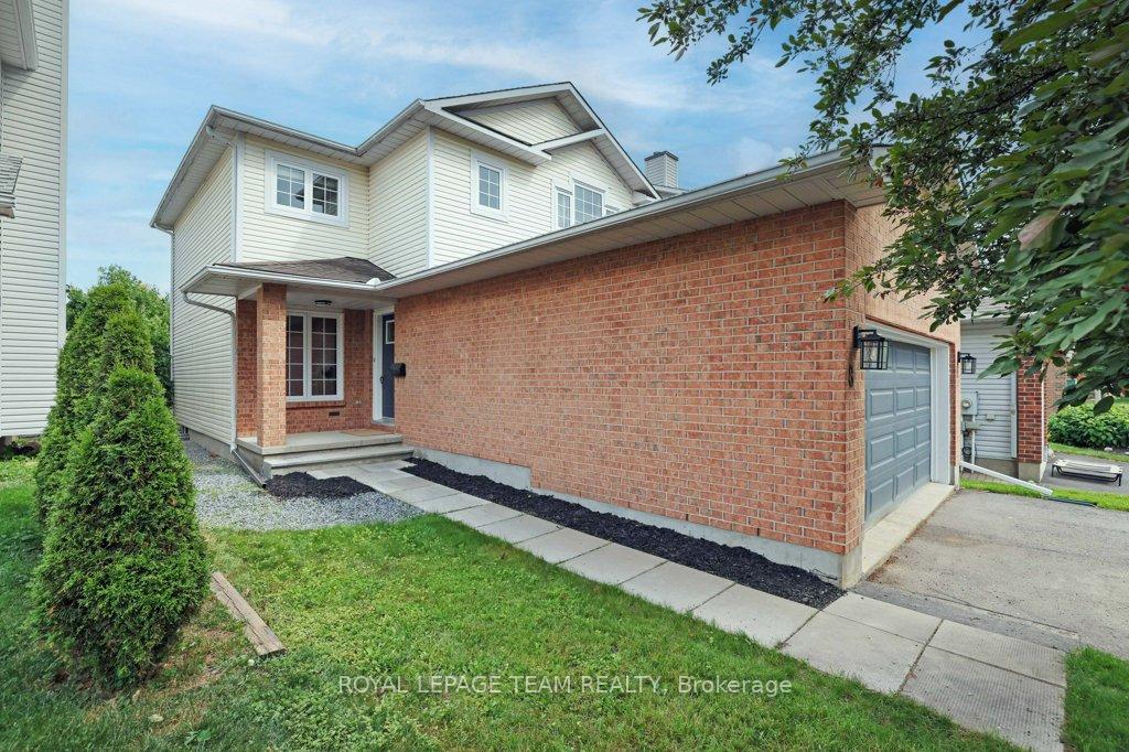 Photo 2 of 8 Black Rivers Place, Ottawa, Kanata - Bridlewood — HOMEH