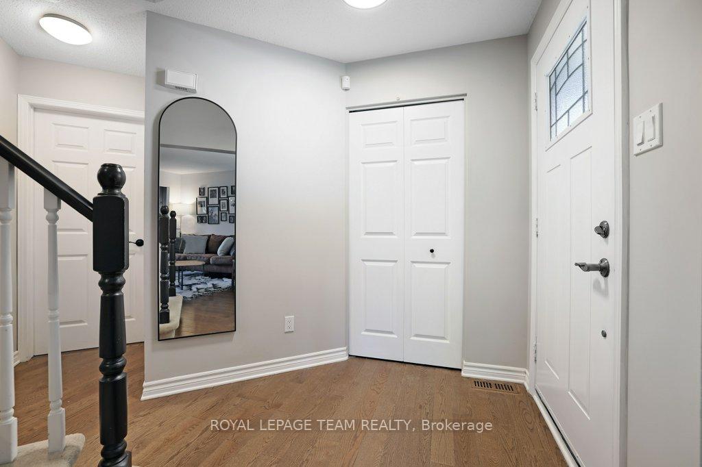 Photo 6 of 8 Black Rivers Place, Ottawa, Kanata - Bridlewood — HOMEH