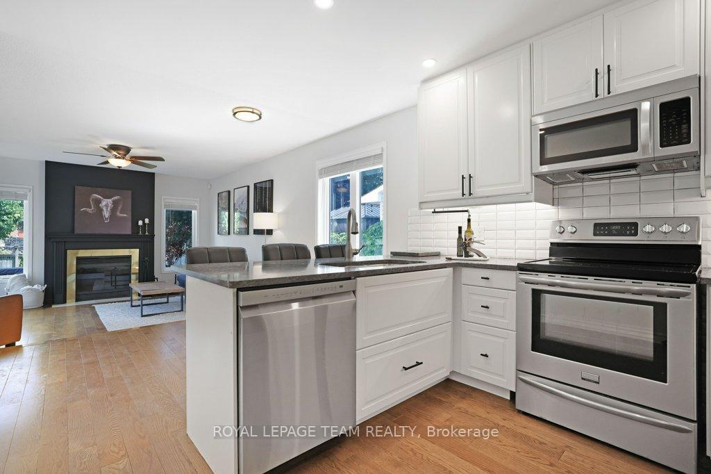Photo 15 of 8 Black Rivers Place, Ottawa, Kanata - Bridlewood — HOMEH
