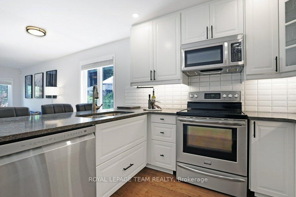 Photo 16 of 8 Black Rivers Place, Ottawa, Kanata - Bridlewood — HOMEH