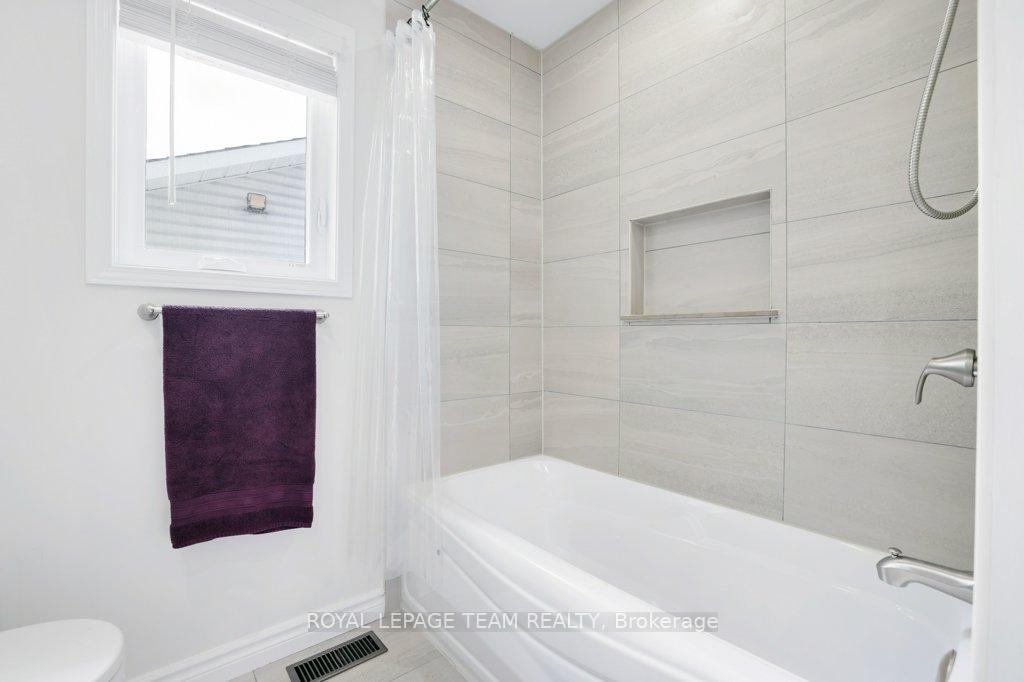 Photo 34 of 8 Black Rivers Place, Ottawa, Kanata - Bridlewood — HOMEH