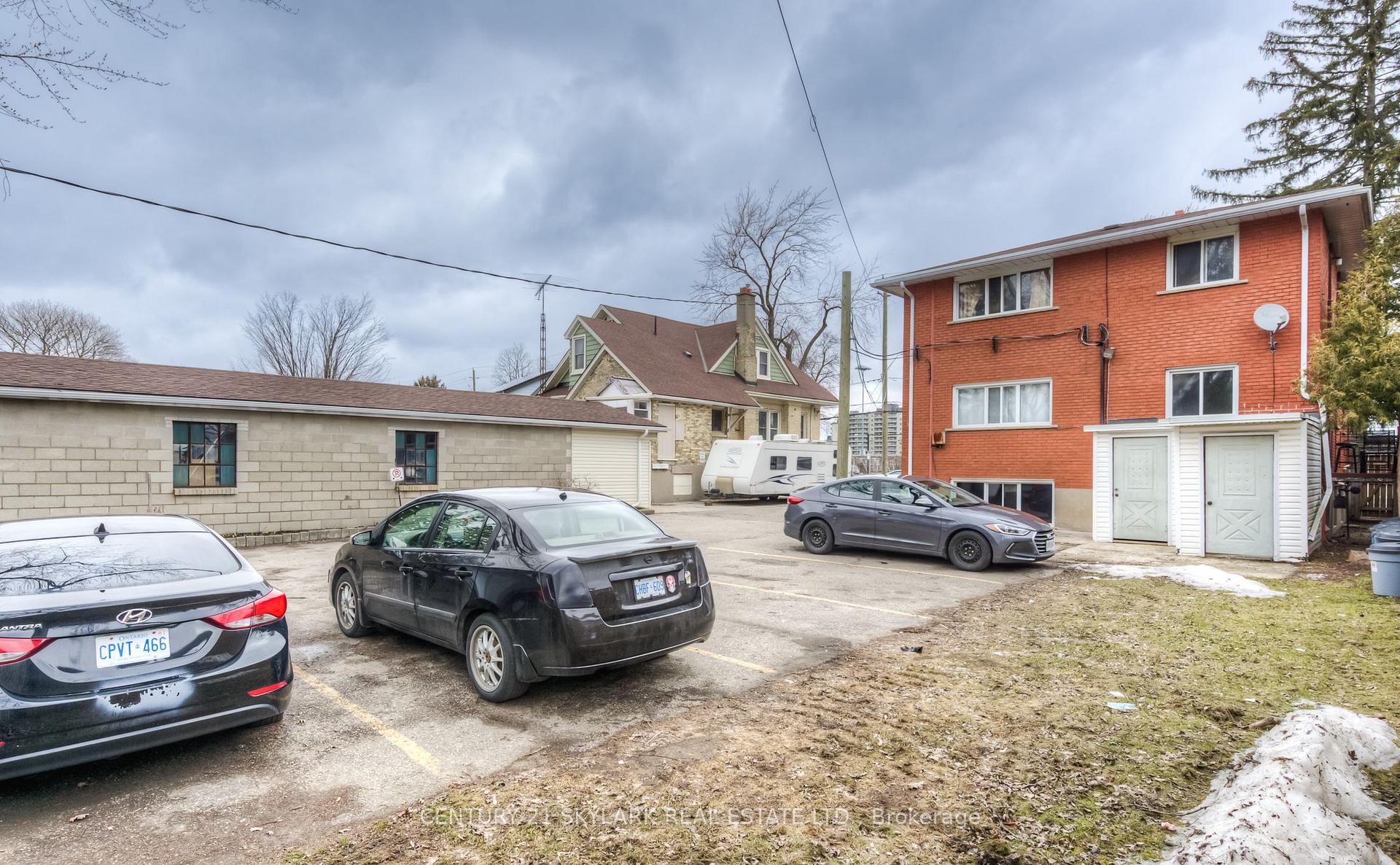 Photo 21 of Unit 4, 75 Highland Road E, Kitchener — HOMEH