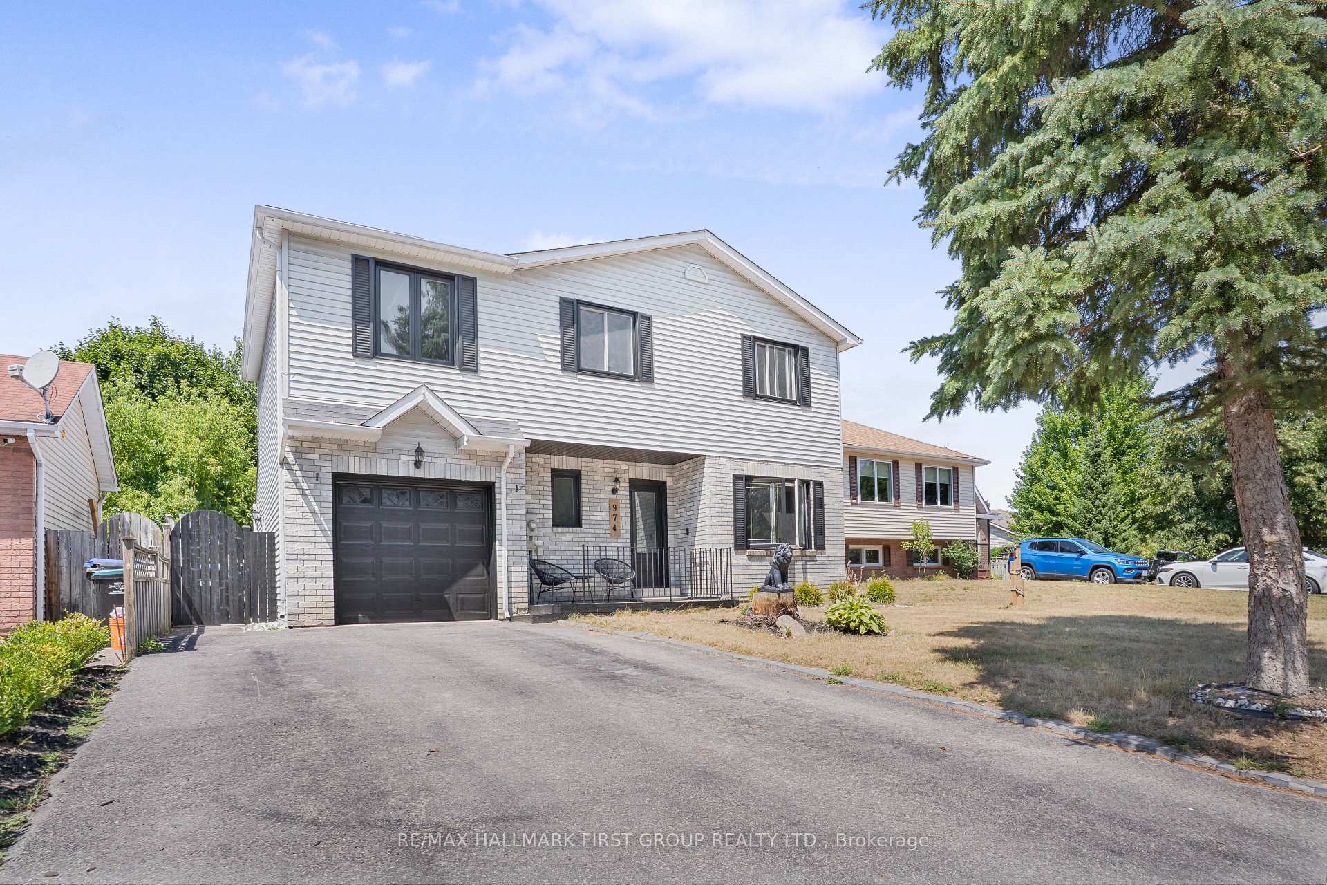 Photo 1 of 974 Vance Crescent, Innisfil, Alcona — HOMEH