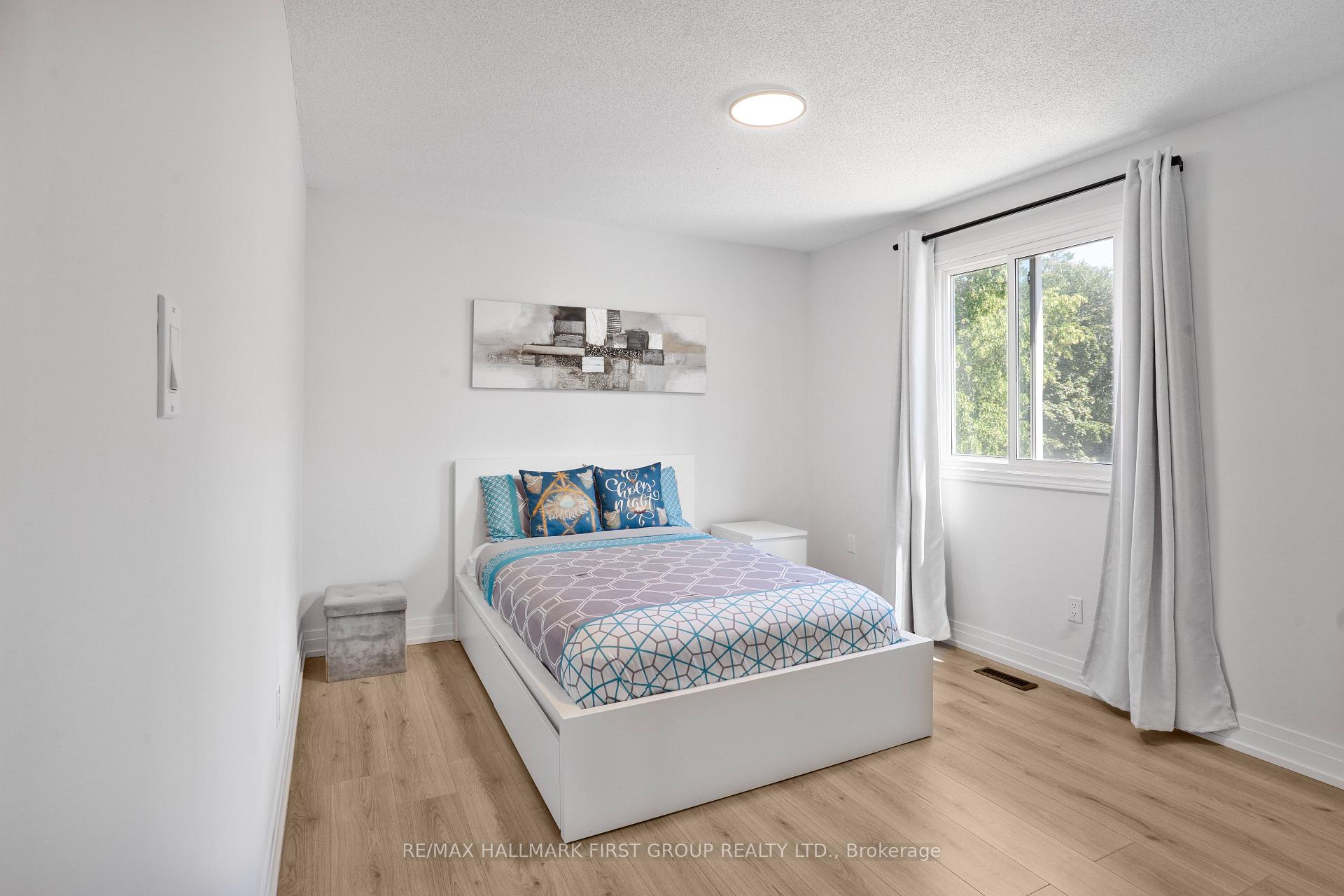 Photo 14 of 974 Vance Crescent, Innisfil, Alcona — HOMEH
