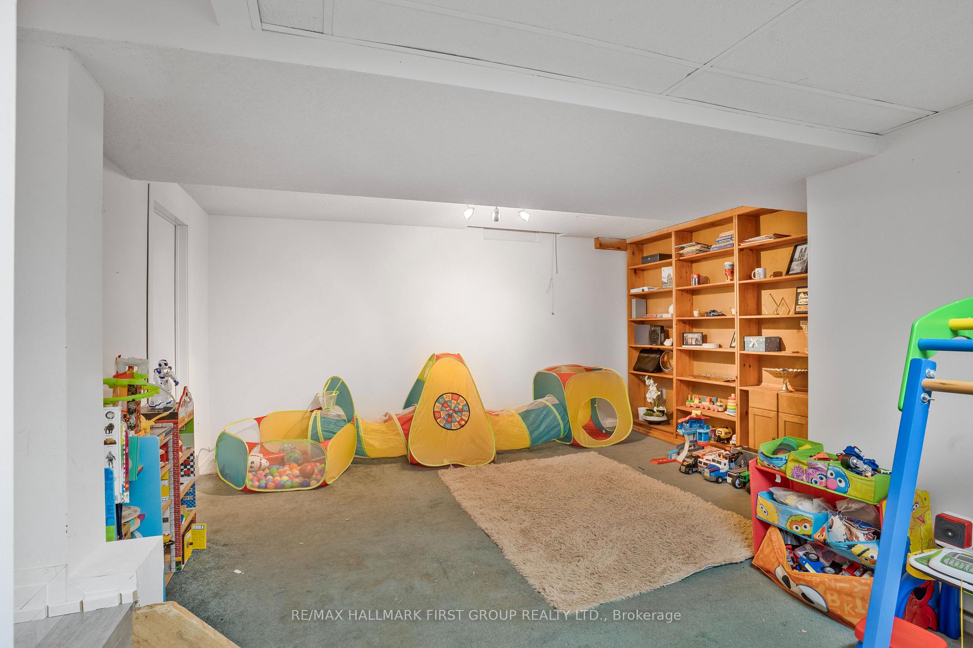 Photo 19 of 974 Vance Crescent, Innisfil, Alcona — HOMEH