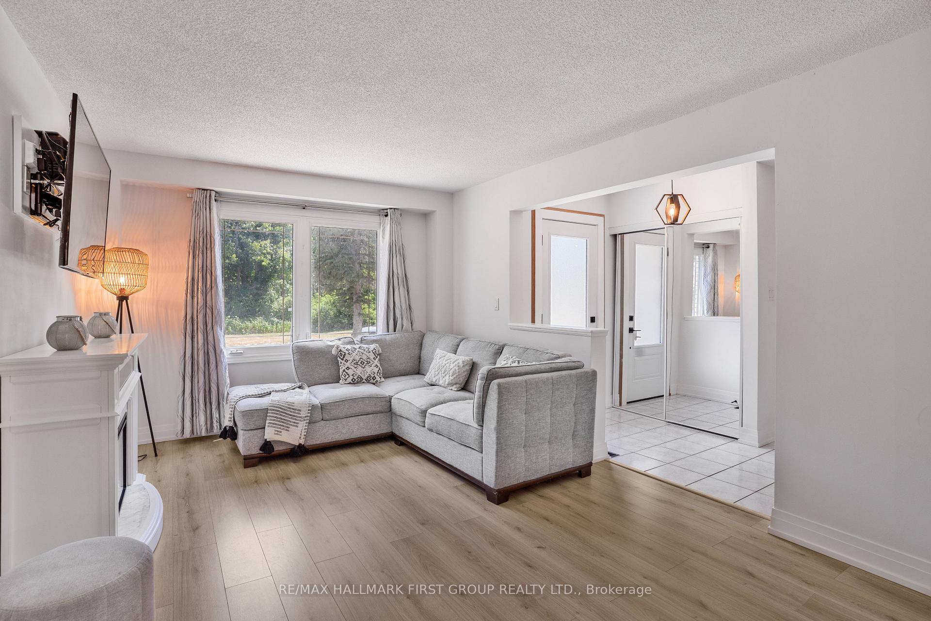 Photo 25 of 974 Vance Crescent, Innisfil, Alcona — HOMEH