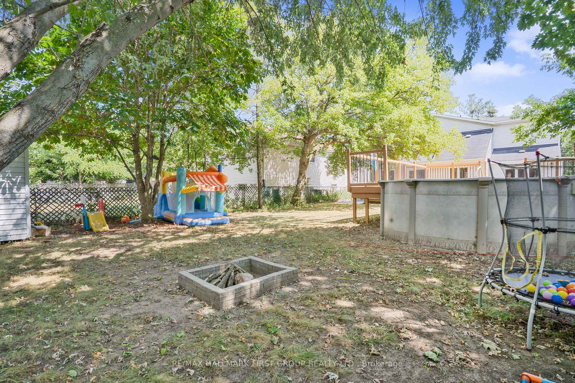 Photo 44 of 974 Vance Crescent, Innisfil, Alcona — HOMEH