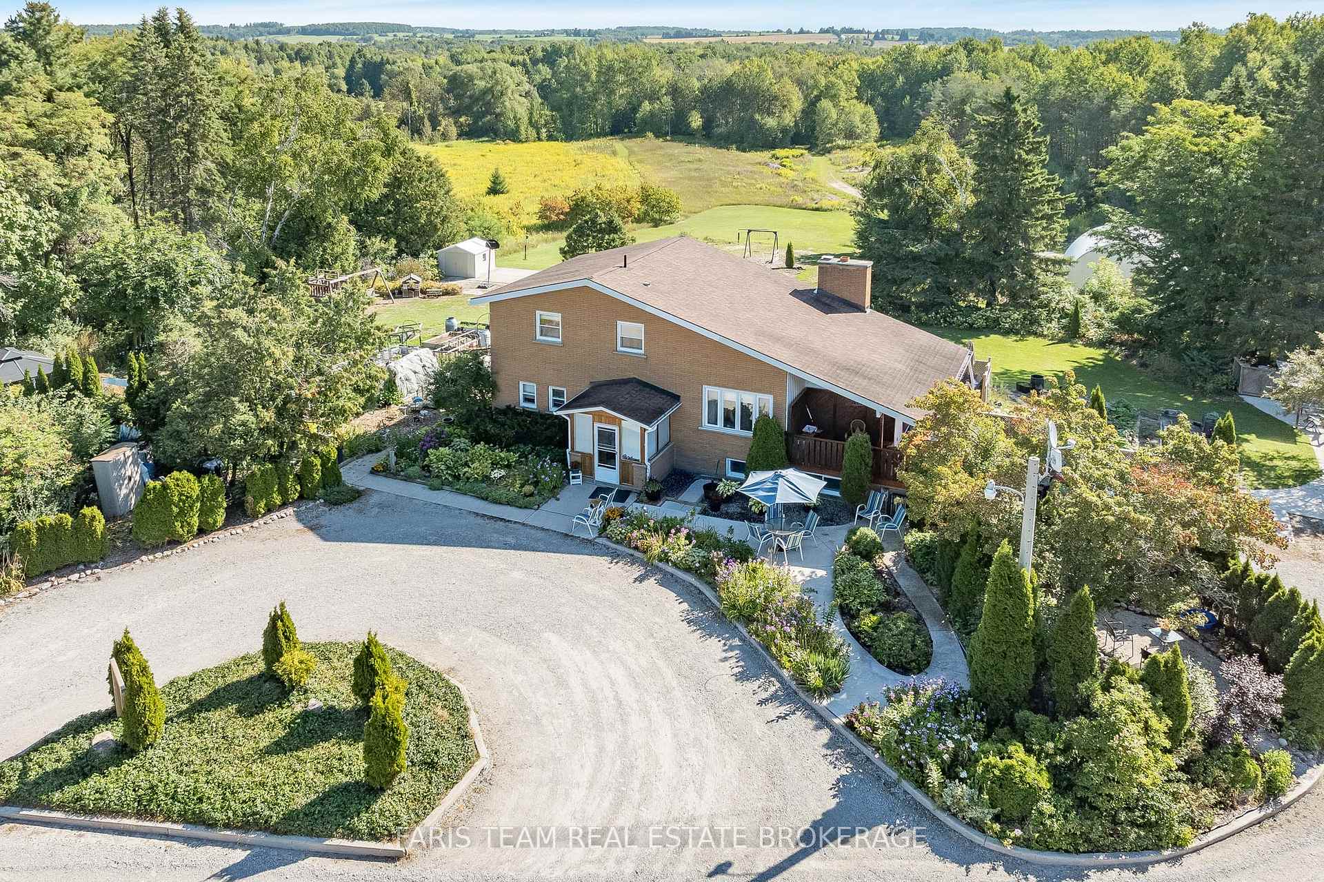 Photo 1 of 6695 10 Side Road, Innisfil, Rural Innisfil — HOMEH