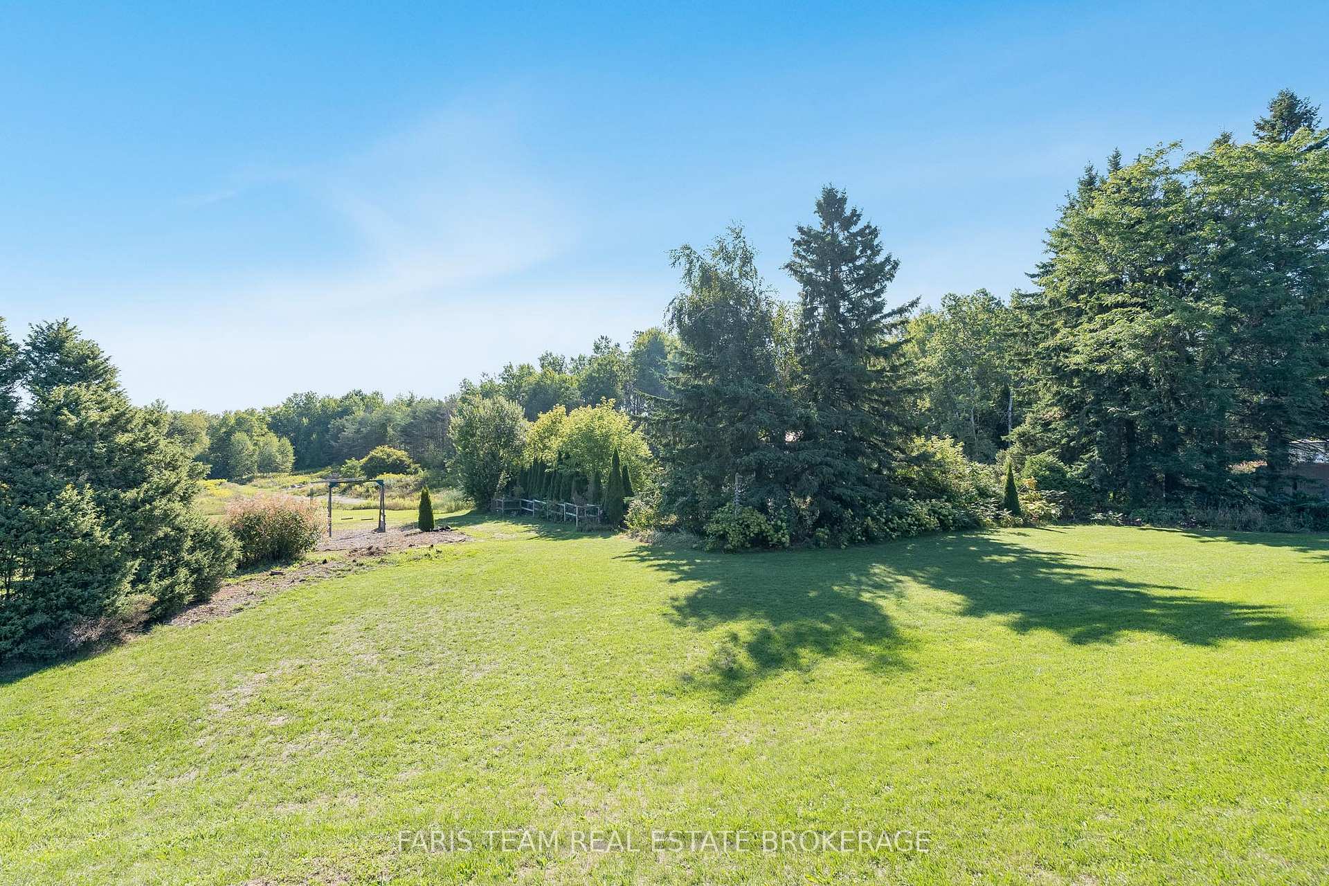Photo 24 of 6695 10 Side Road, Innisfil, Rural Innisfil — HOMEH