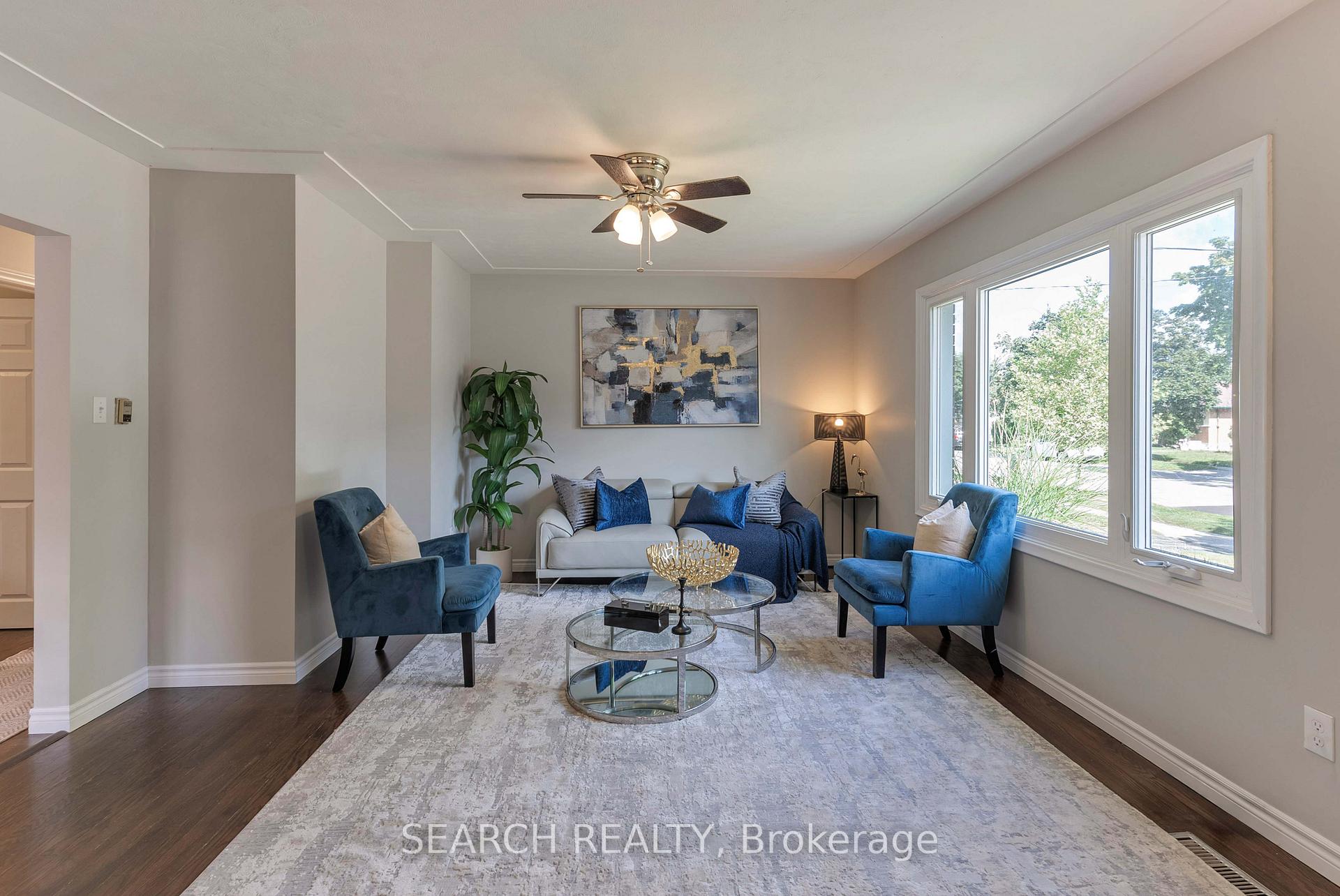 Photo 5 of 82 Southmoor Drive, Kitchener — HOMEH