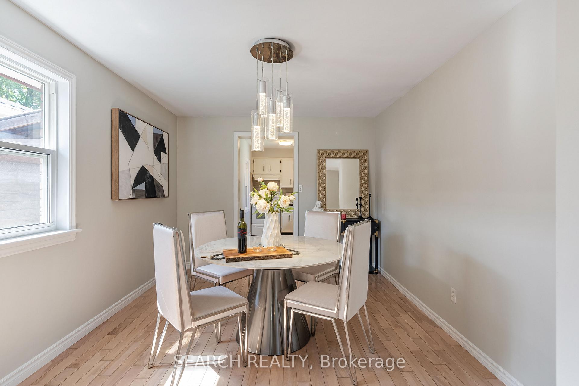 Photo 10 of 82 Southmoor Drive, Kitchener — HOMEH