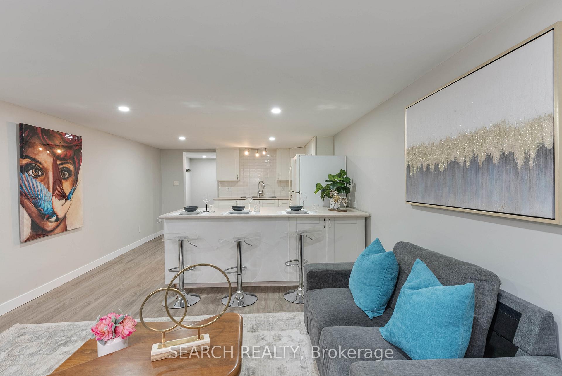 Photo 32 of 82 Southmoor Drive, Kitchener — HOMEH