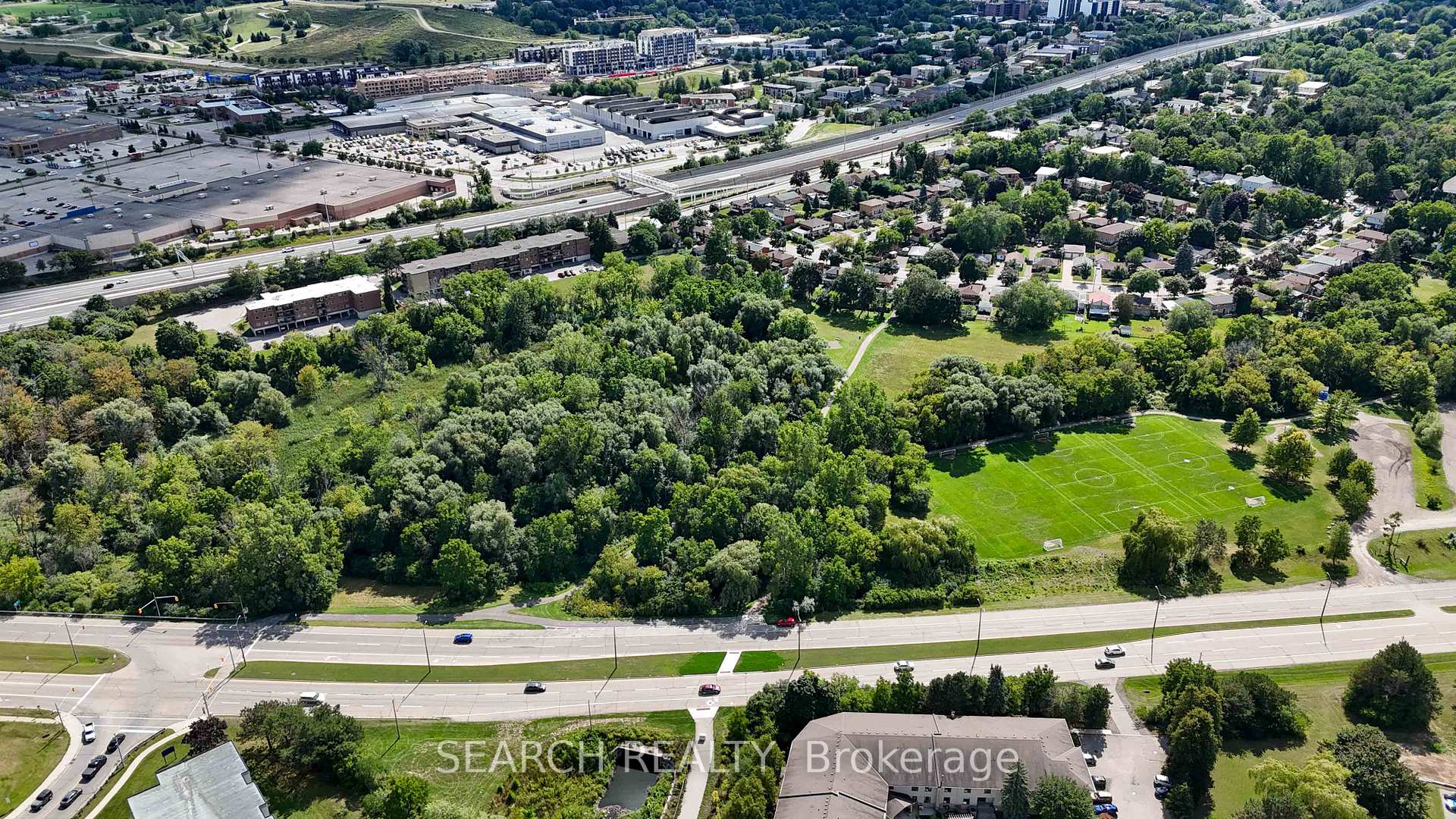Photo 39 of 82 Southmoor Drive, Kitchener — HOMEH