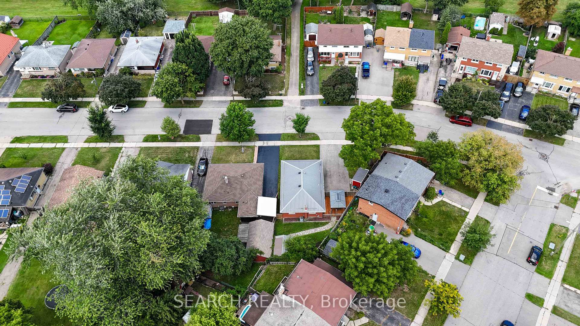 Photo 41 of 82 Southmoor Drive, Kitchener — HOMEH