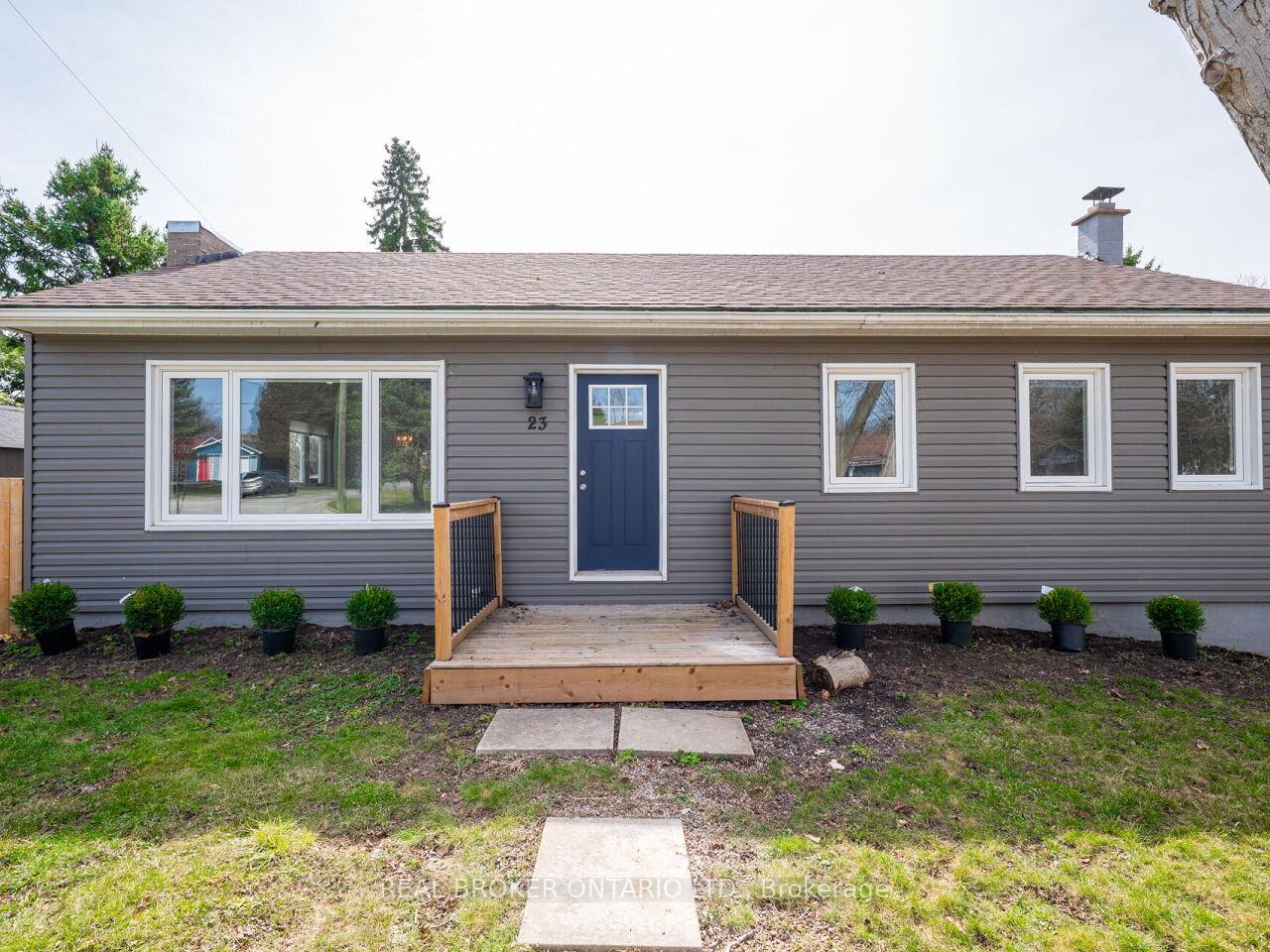 Photo 2 of 23 James Street, Hamilton, Waterdown — HOMEH