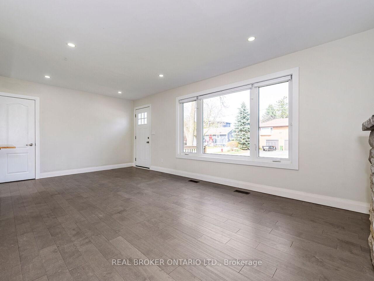 Photo 6 of 23 James Street, Hamilton, Waterdown — HOMEH