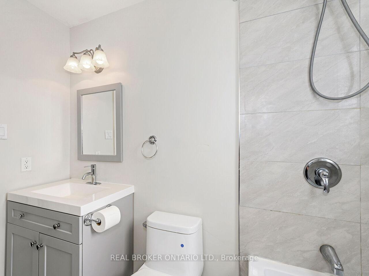 Photo 19 of 23 James Street, Hamilton, Waterdown — HOMEH