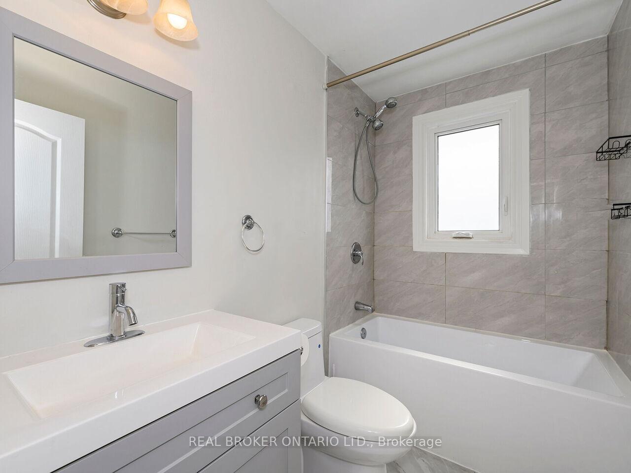 Photo 20 of 23 James Street, Hamilton, Waterdown — HOMEH