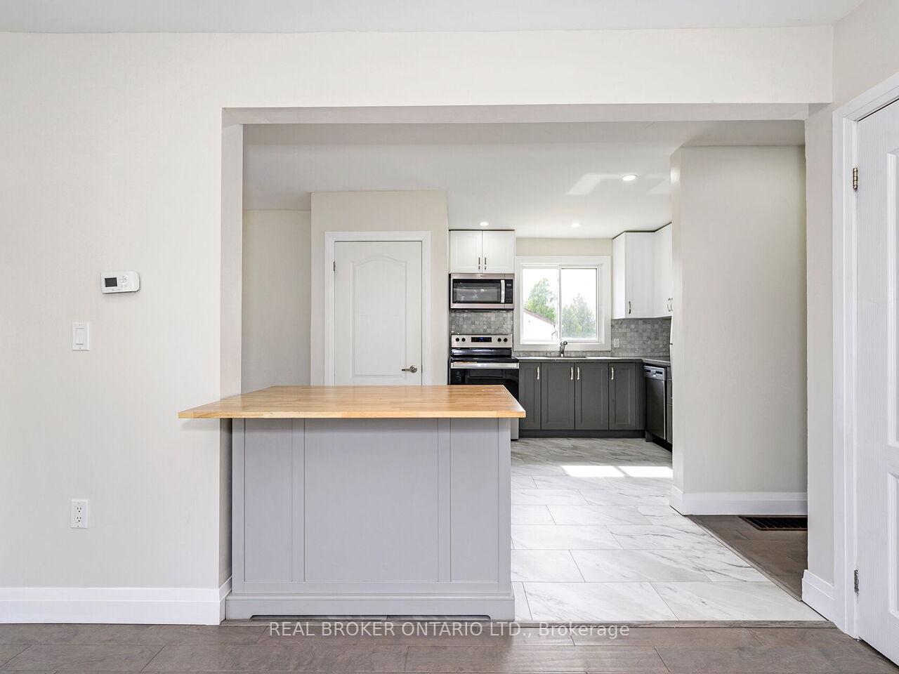 Photo 23 of 23 James Street, Hamilton, Waterdown — HOMEH