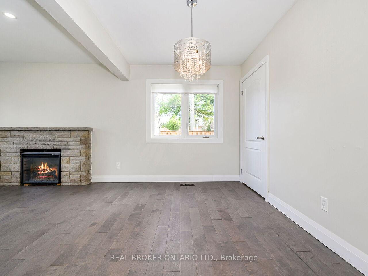 Photo 26 of 23 James Street, Hamilton, Waterdown — HOMEH