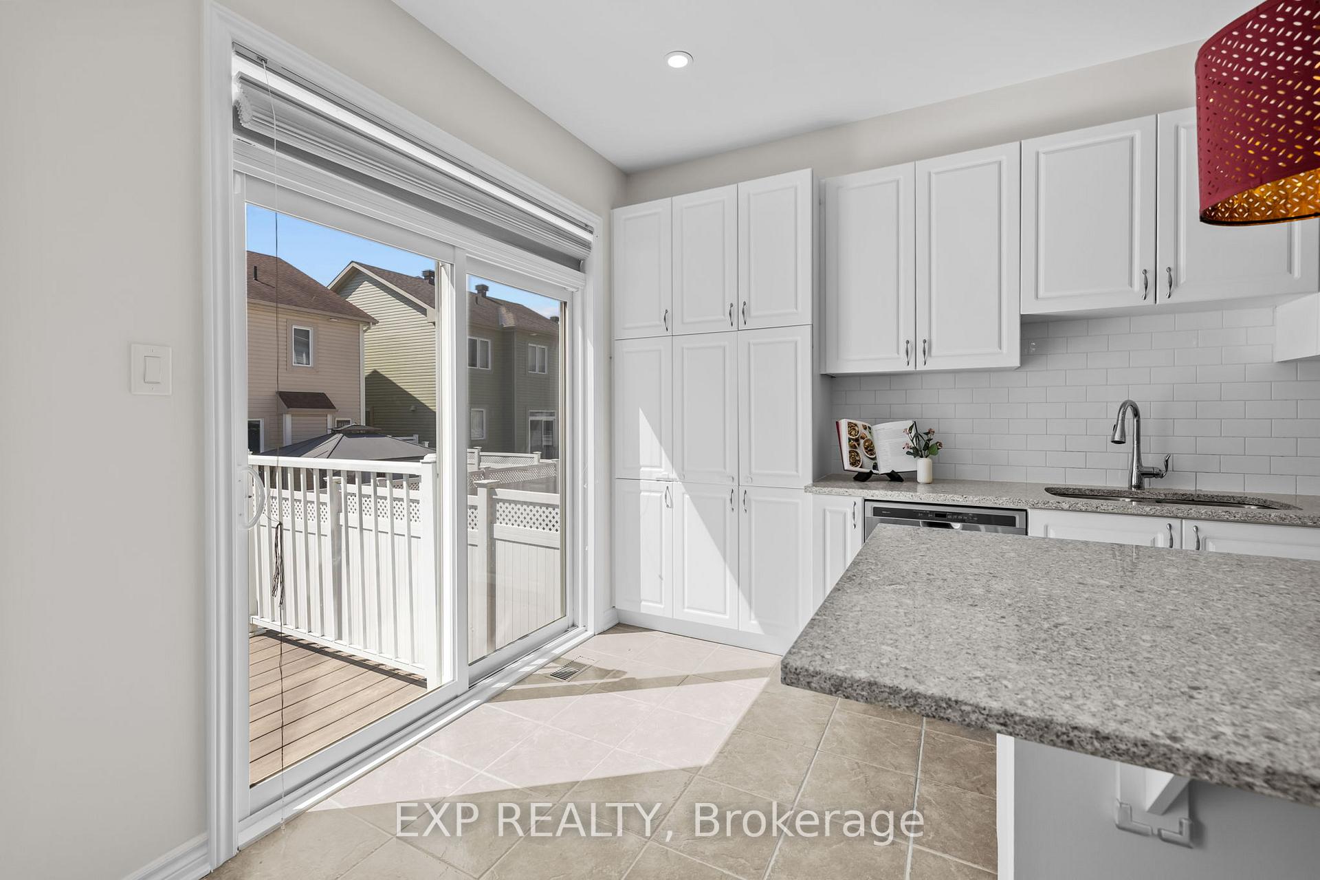 Photo 15 of 255 Rivertree Street, Ottawa, Kanata - Emerald Meadows/Trailwest — HOMEH