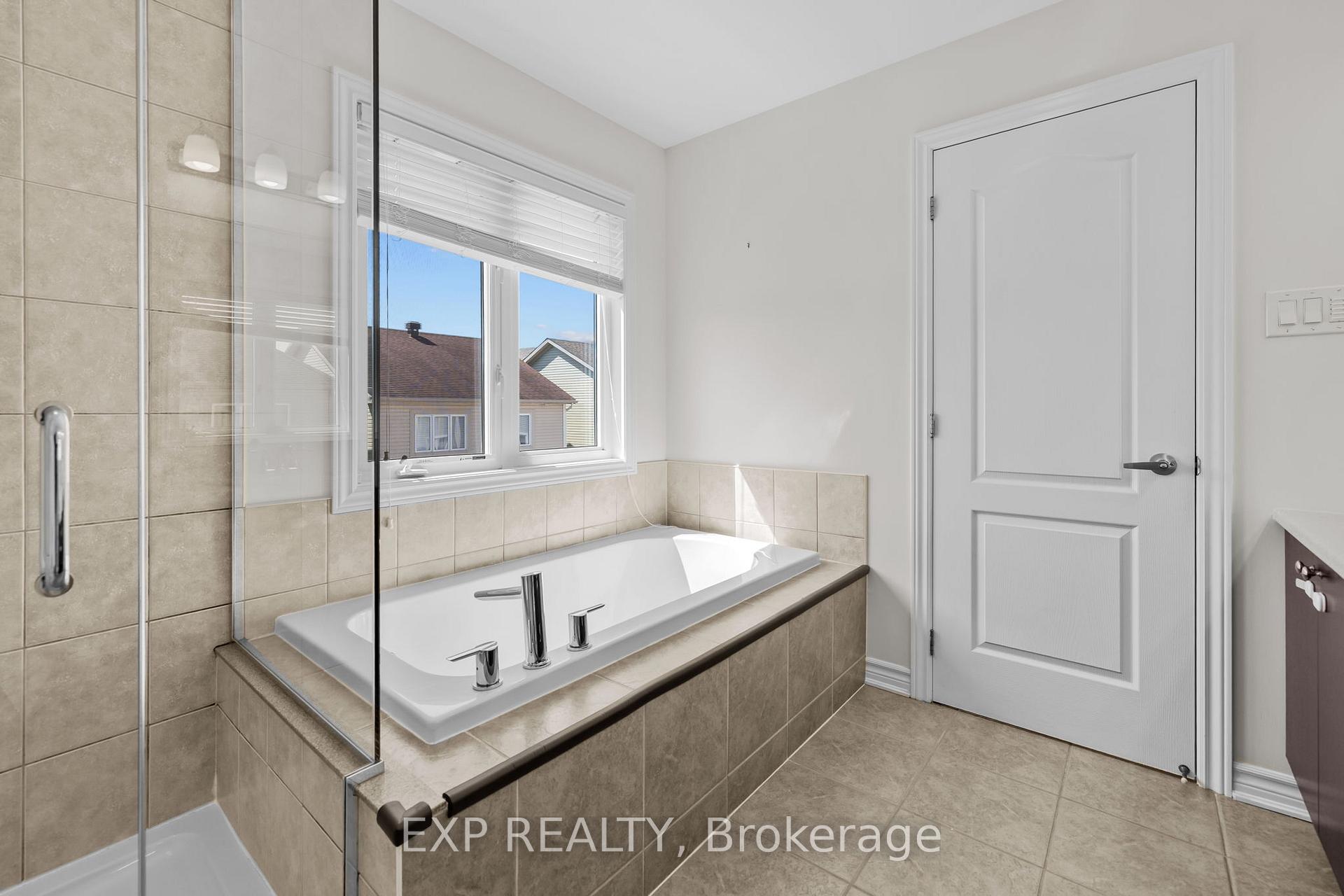 Photo 24 of 255 Rivertree Street, Ottawa, Kanata - Emerald Meadows/Trailwest — HOMEH