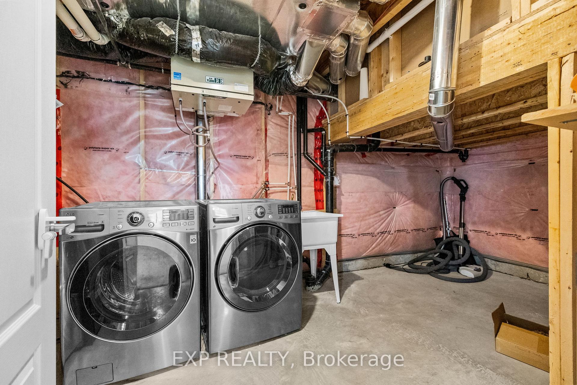 Photo 34 of 255 Rivertree Street, Ottawa, Kanata - Emerald Meadows/Trailwest — HOMEH