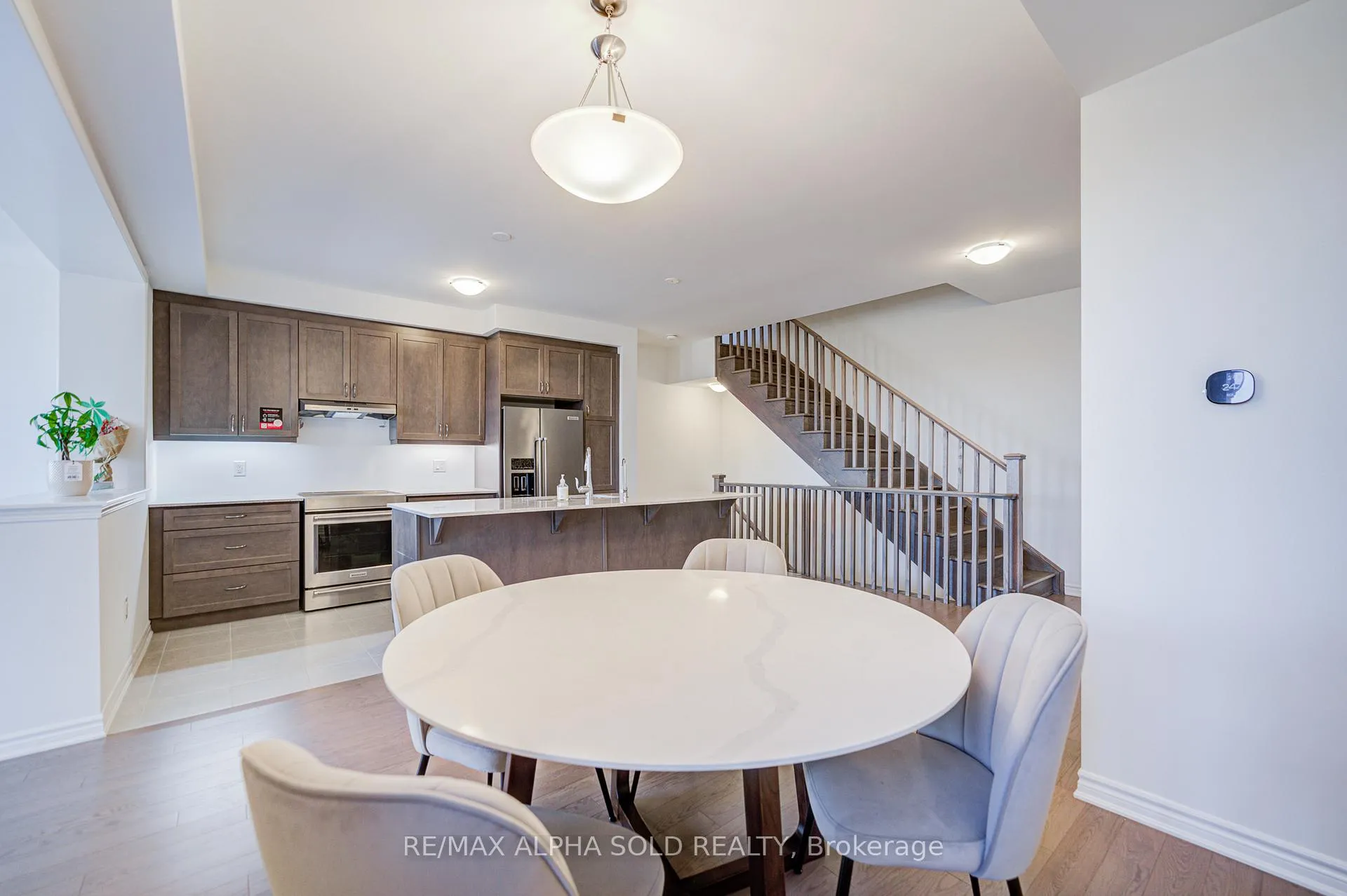 Photo 14 of 40 Azure Drive, Markham, Rural Markham — HOMEH