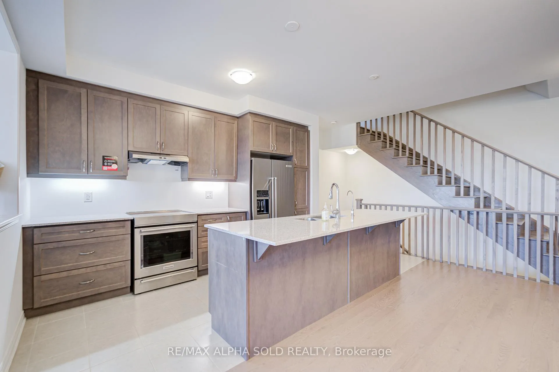 Photo 15 of 40 Azure Drive, Markham, Rural Markham — HOMEH
