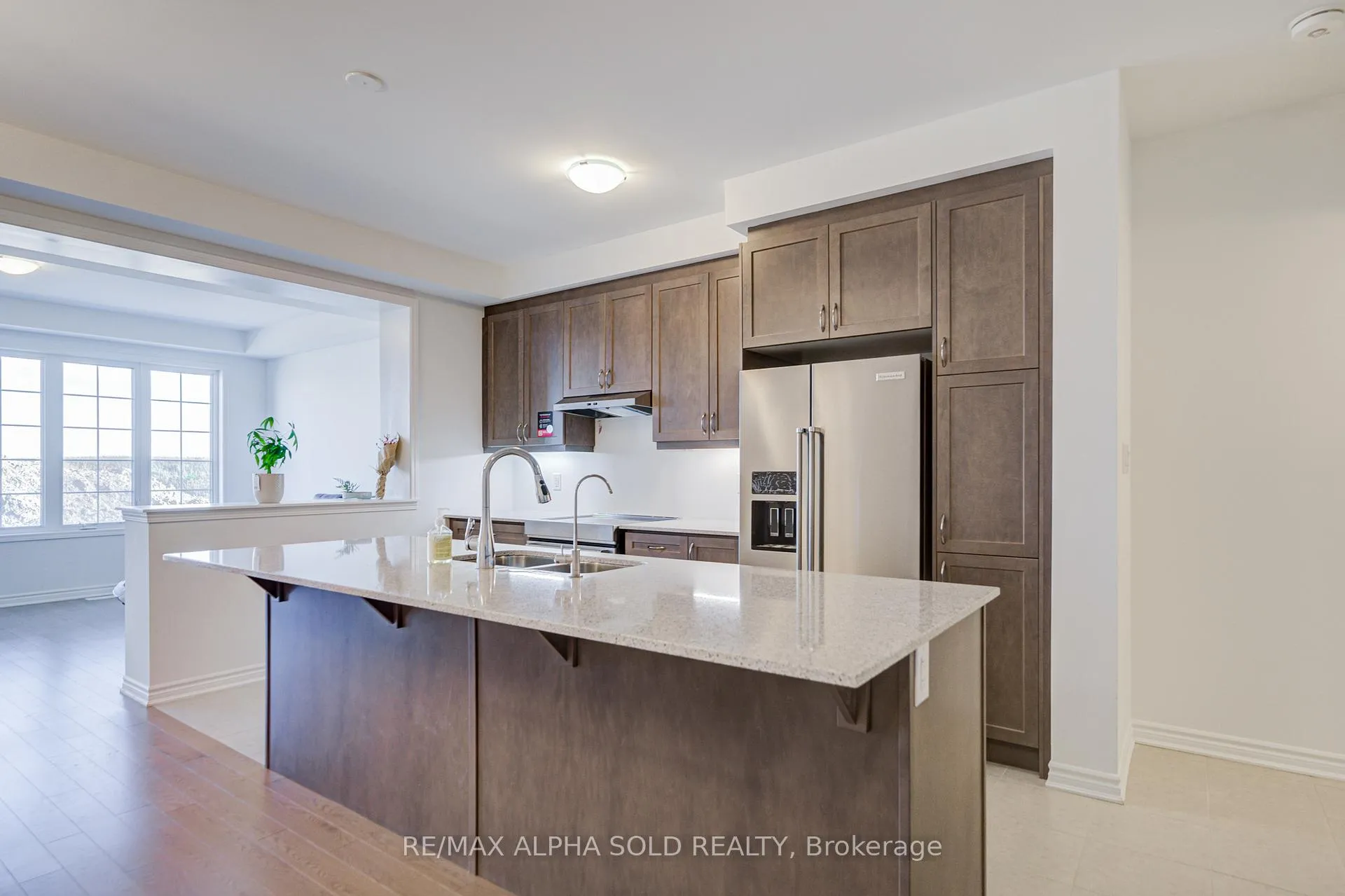 Photo 16 of 40 Azure Drive, Markham, Rural Markham — HOMEH