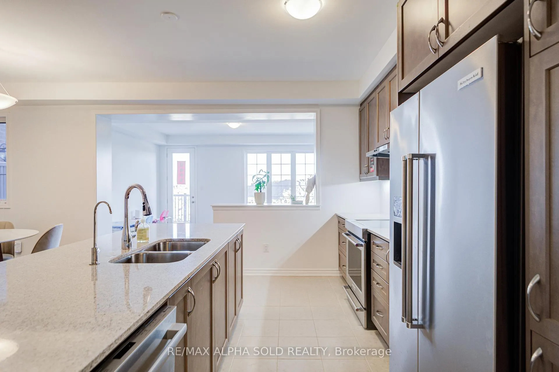 Photo 18 of 40 Azure Drive, Markham, Rural Markham — HOMEH