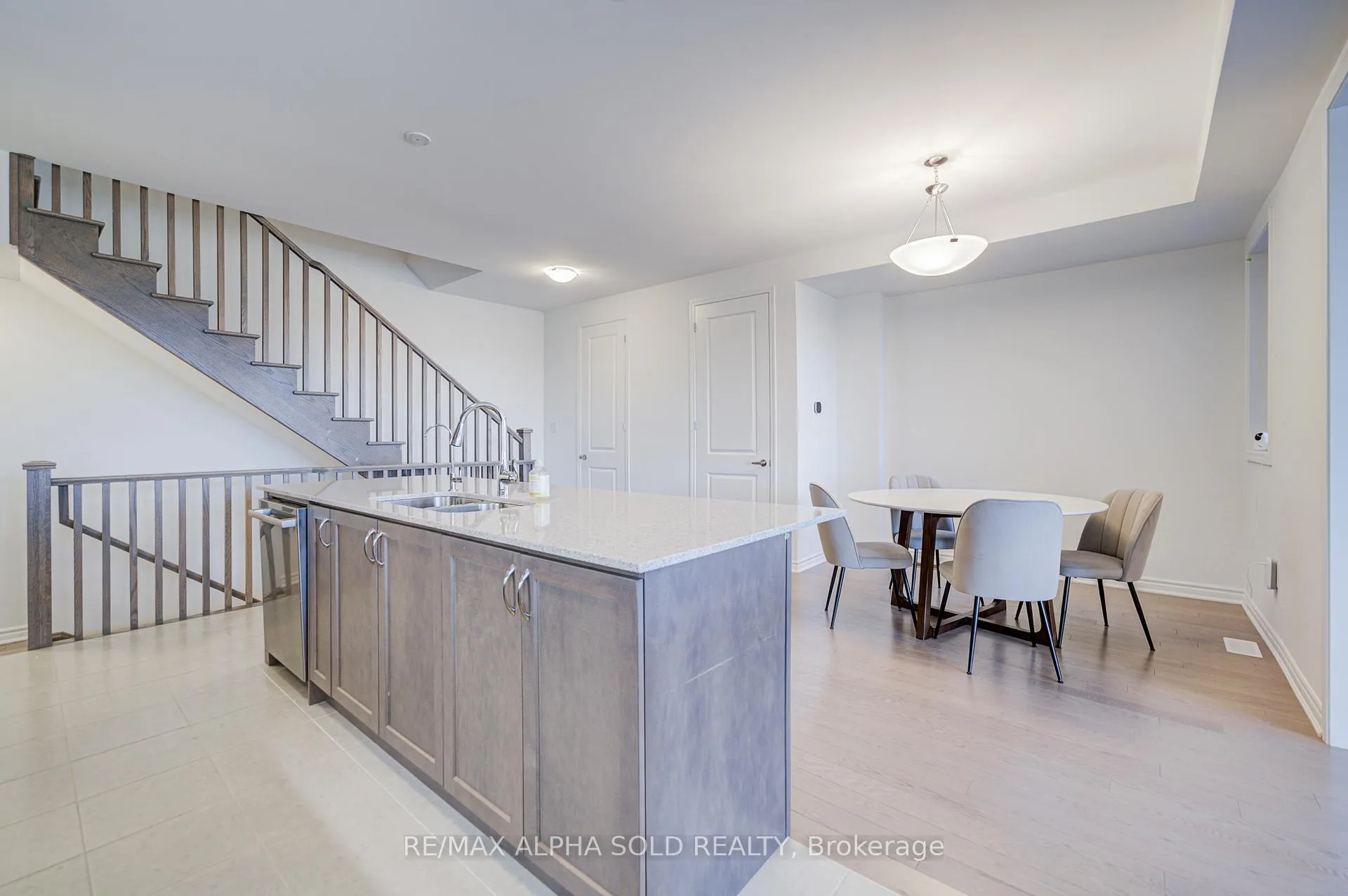 Photo 21 of 40 Azure Drive, Markham, Rural Markham — HOMEH