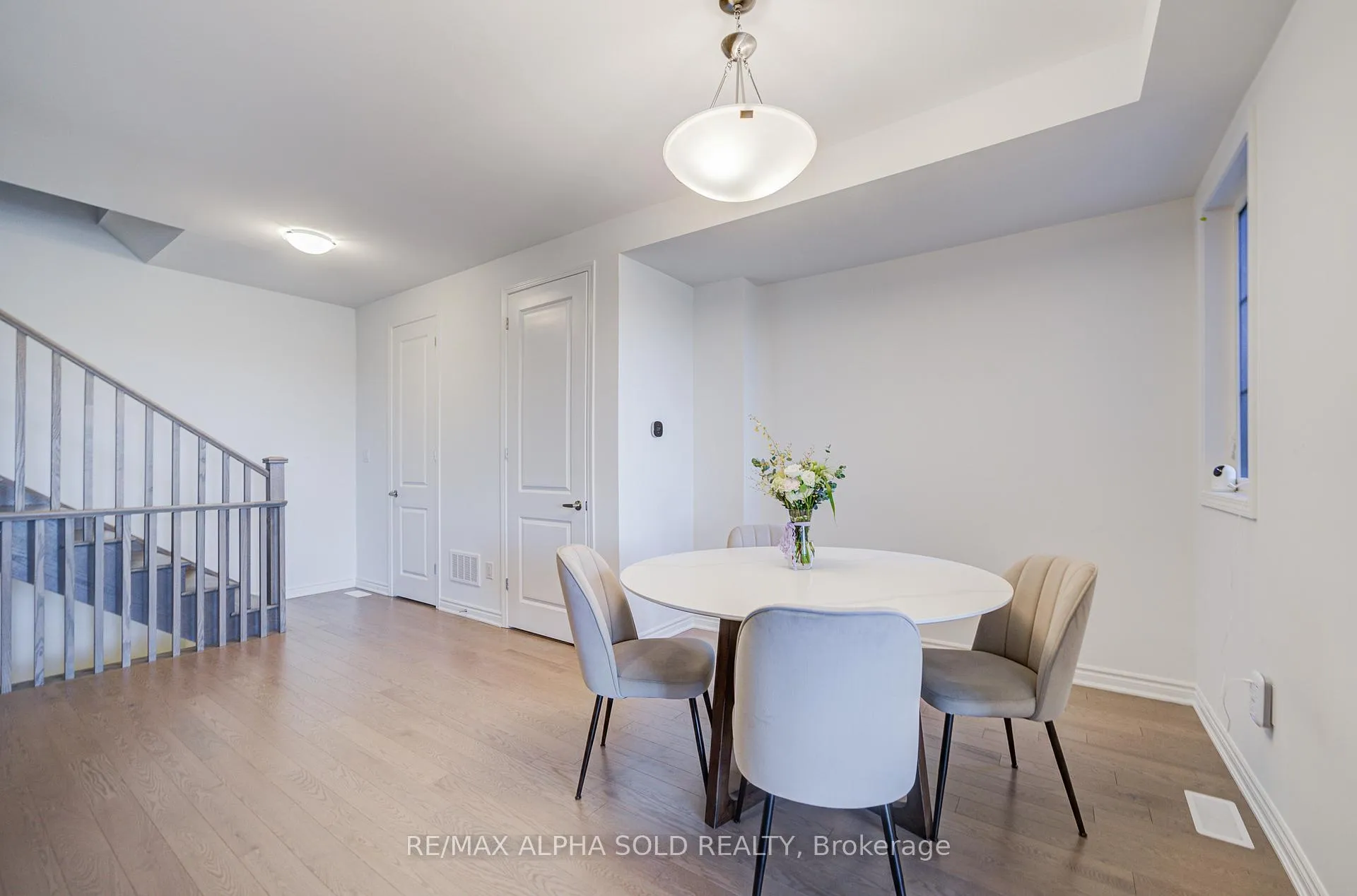 Photo 23 of 40 Azure Drive, Markham, Rural Markham — HOMEH