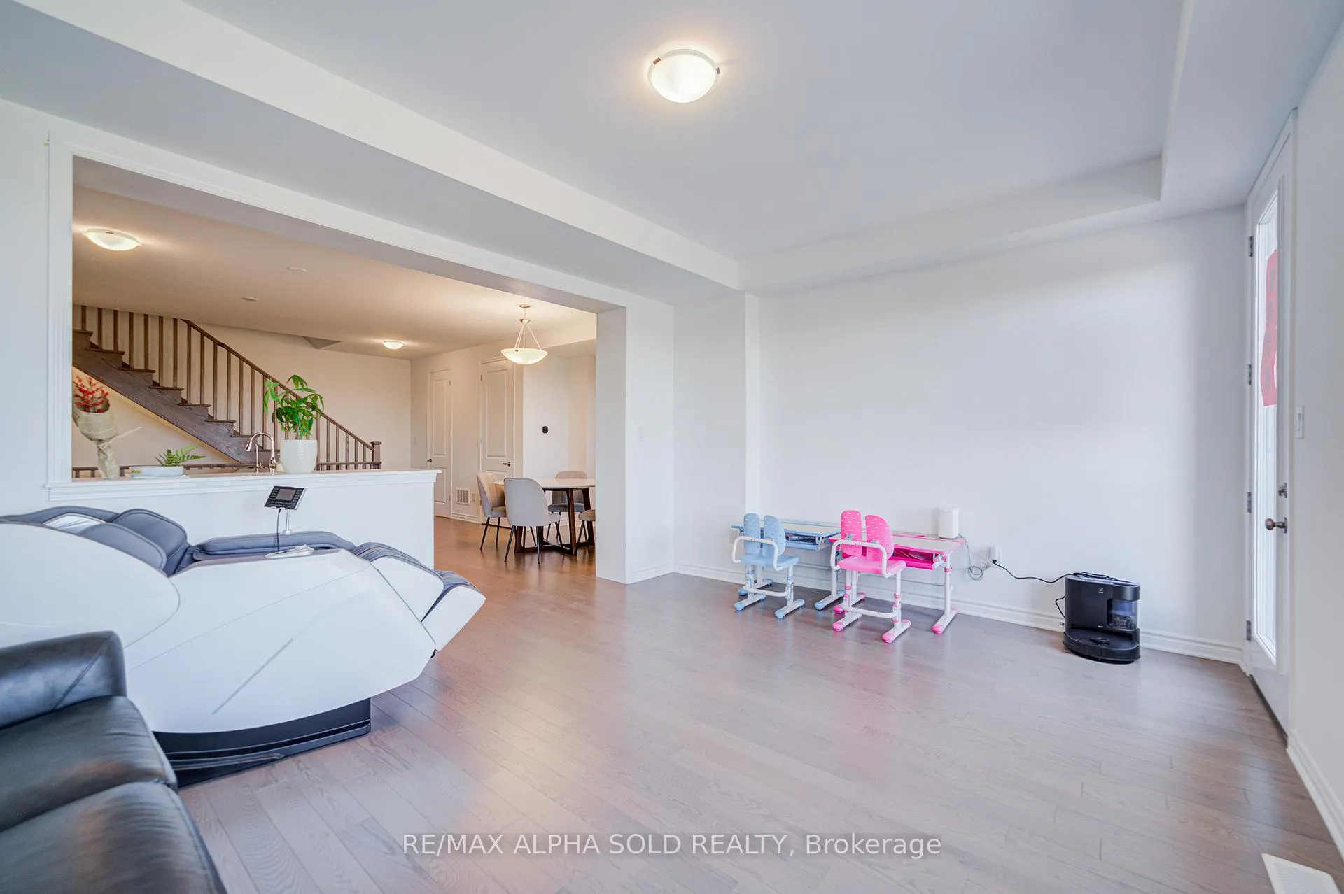 Photo 27 of 40 Azure Drive, Markham, Rural Markham — HOMEH