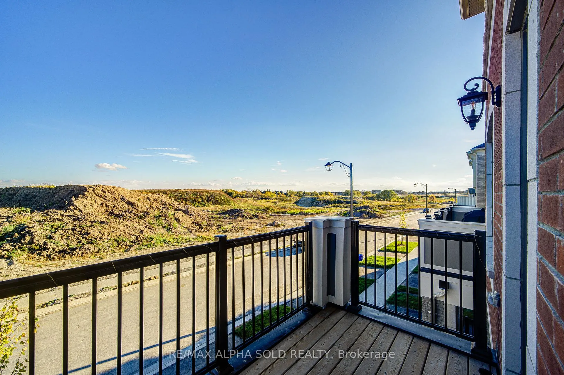 Photo 28 of 40 Azure Drive, Markham, Rural Markham — HOMEH