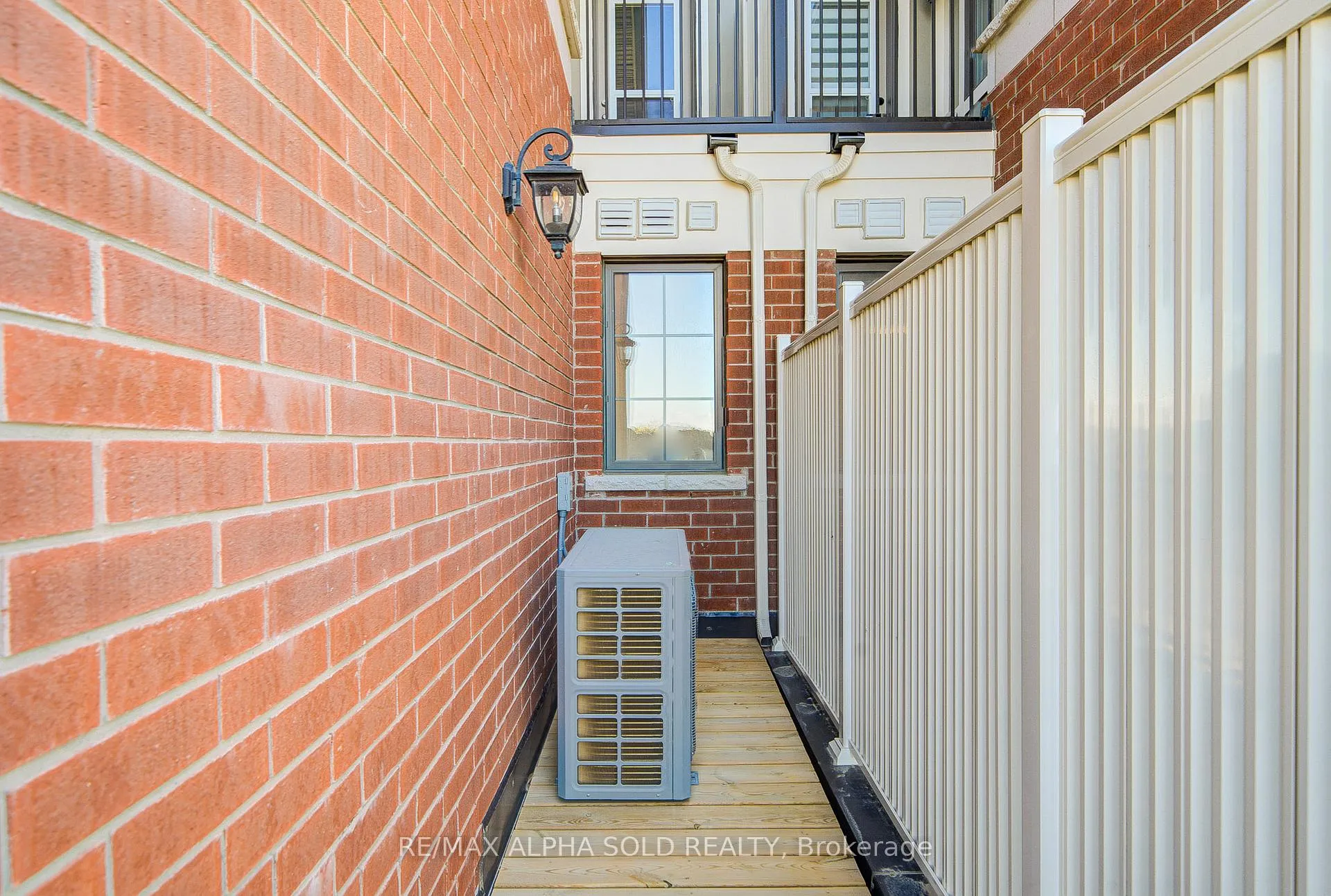 Photo 31 of 40 Azure Drive, Markham, Rural Markham — HOMEH