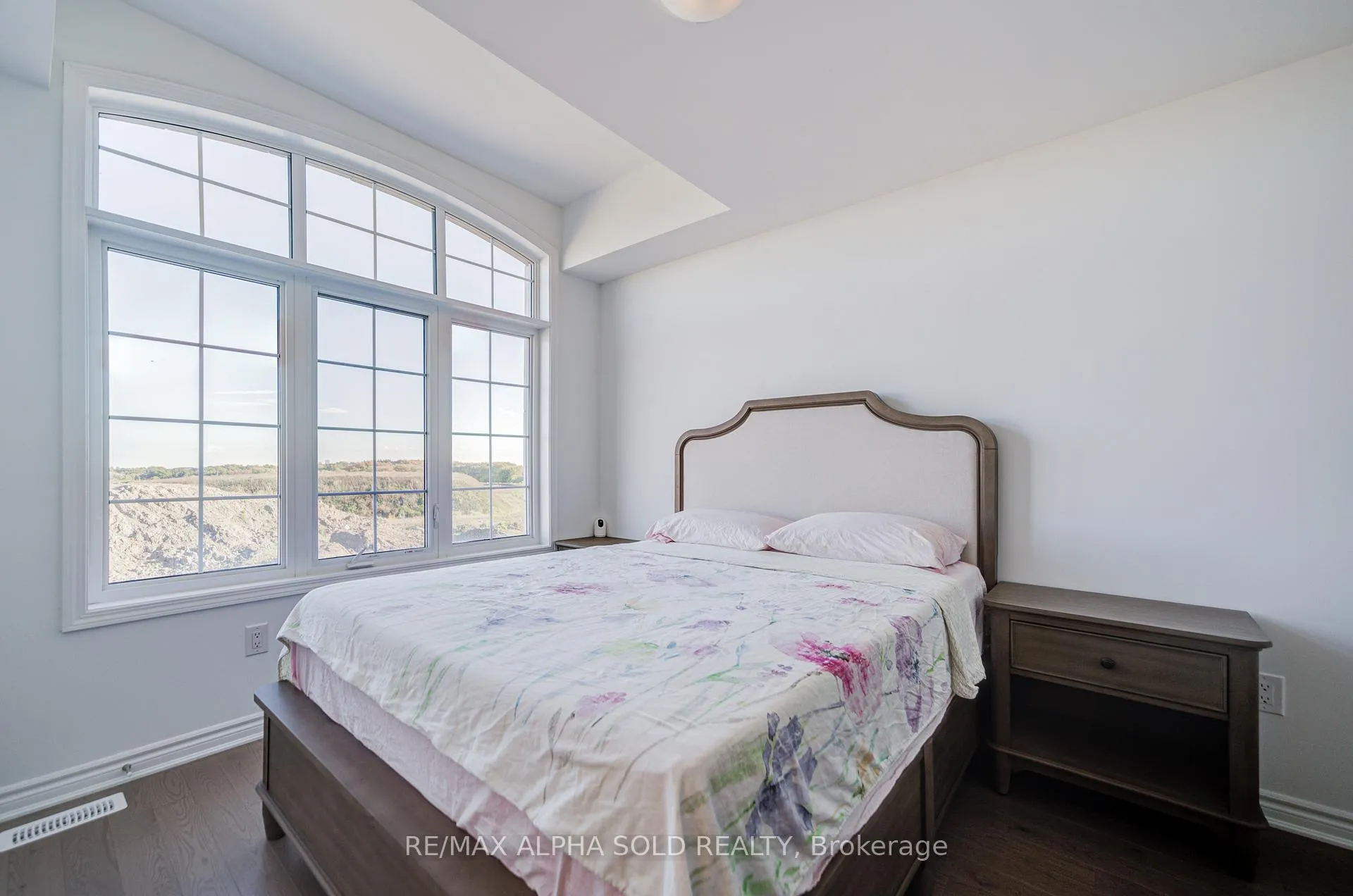 Photo 46 of 40 Azure Drive, Markham, Rural Markham — HOMEH