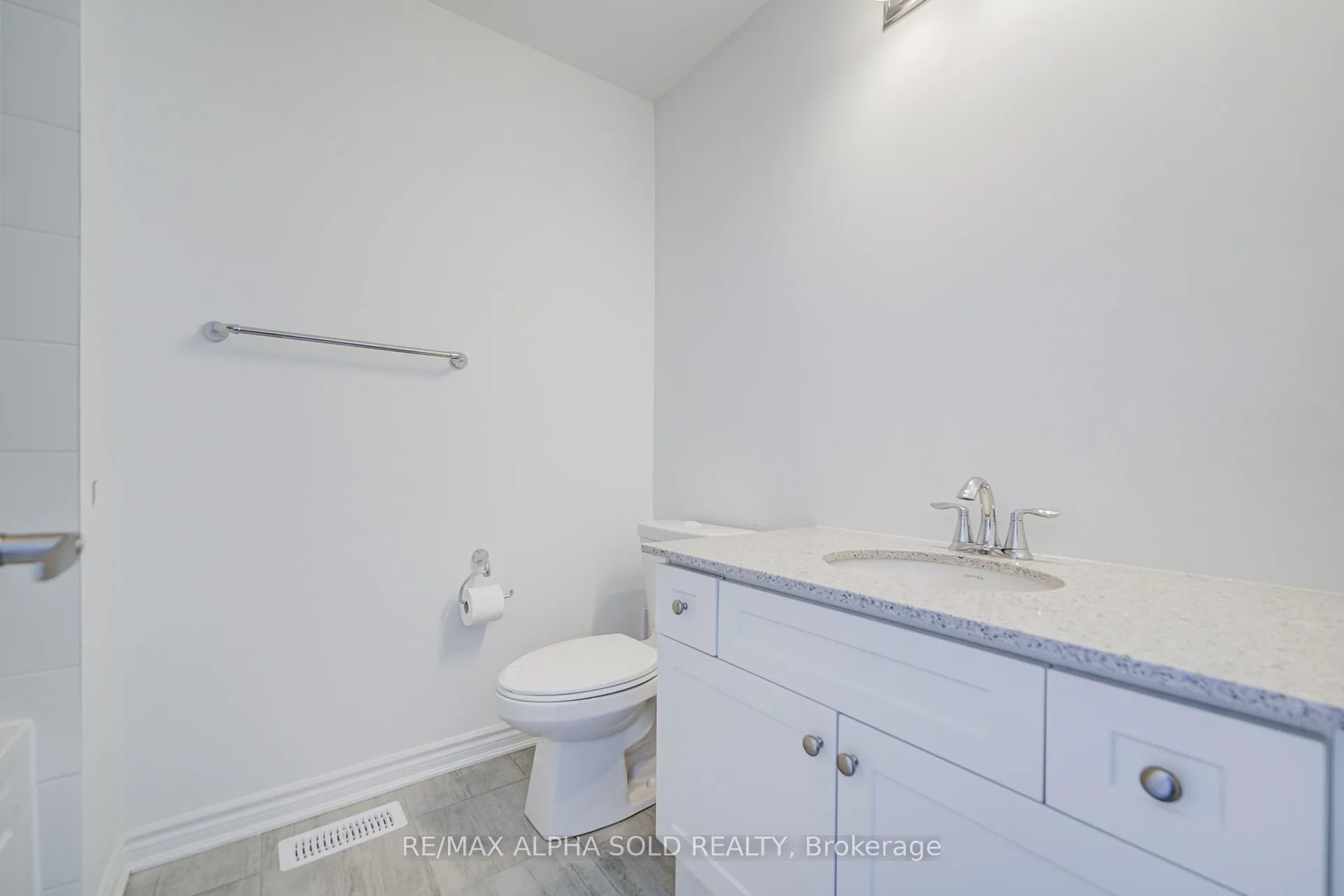 Photo 49 of 40 Azure Drive, Markham, Rural Markham — HOMEH
