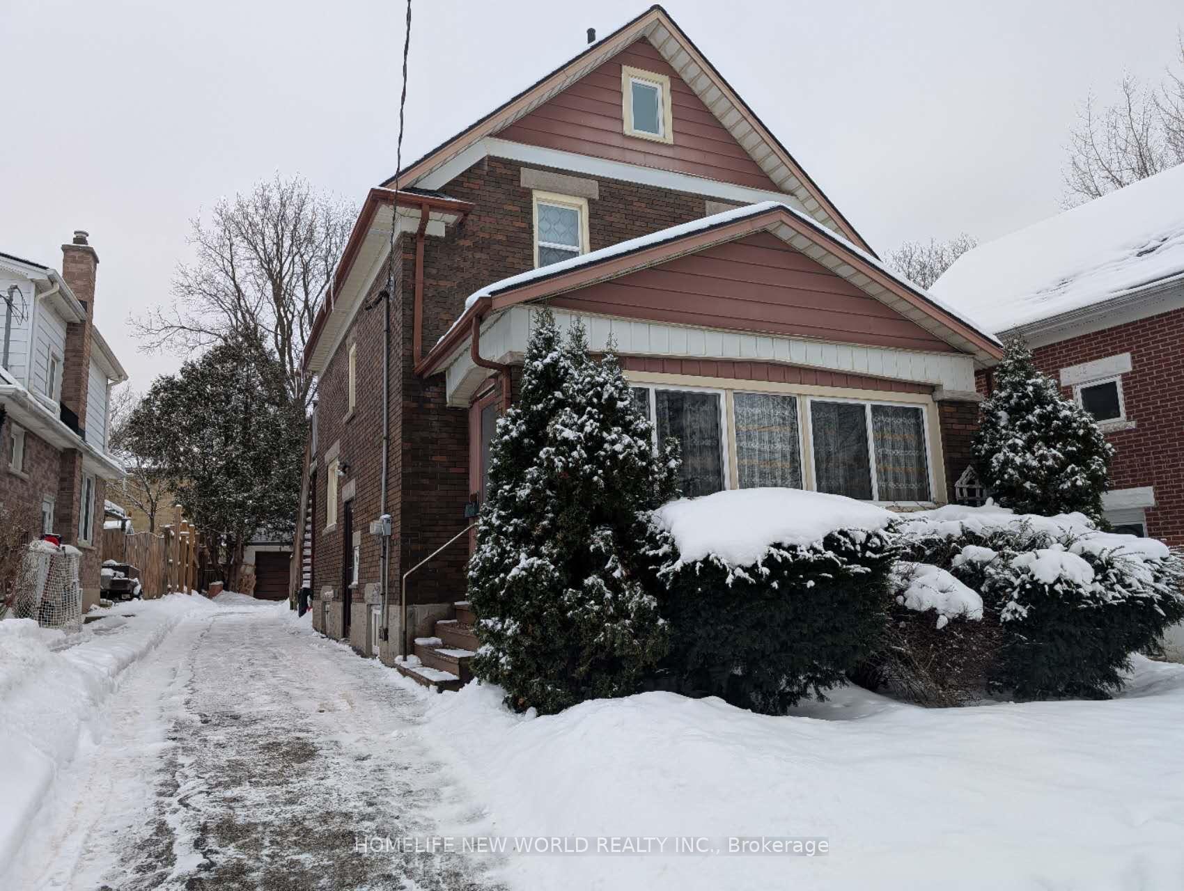 Photo 1 of 33 Delisle Avenue E, Kitchener — HOMEH