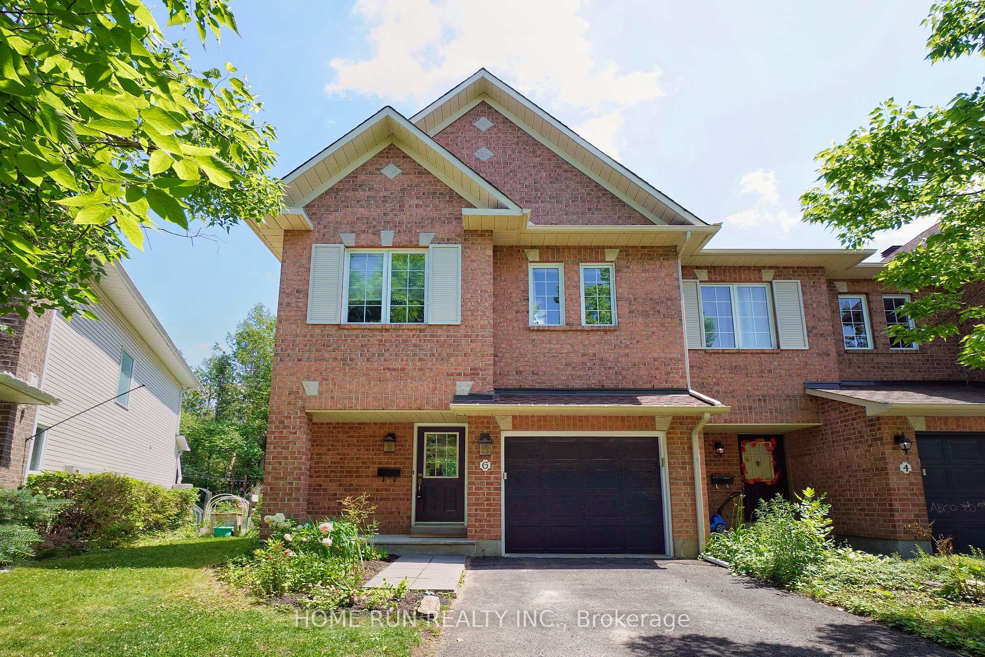 Photo 1 of 6 Wimbledon Way, Ottawa, Kanata - Morgan's Grant/South March — HOMEH