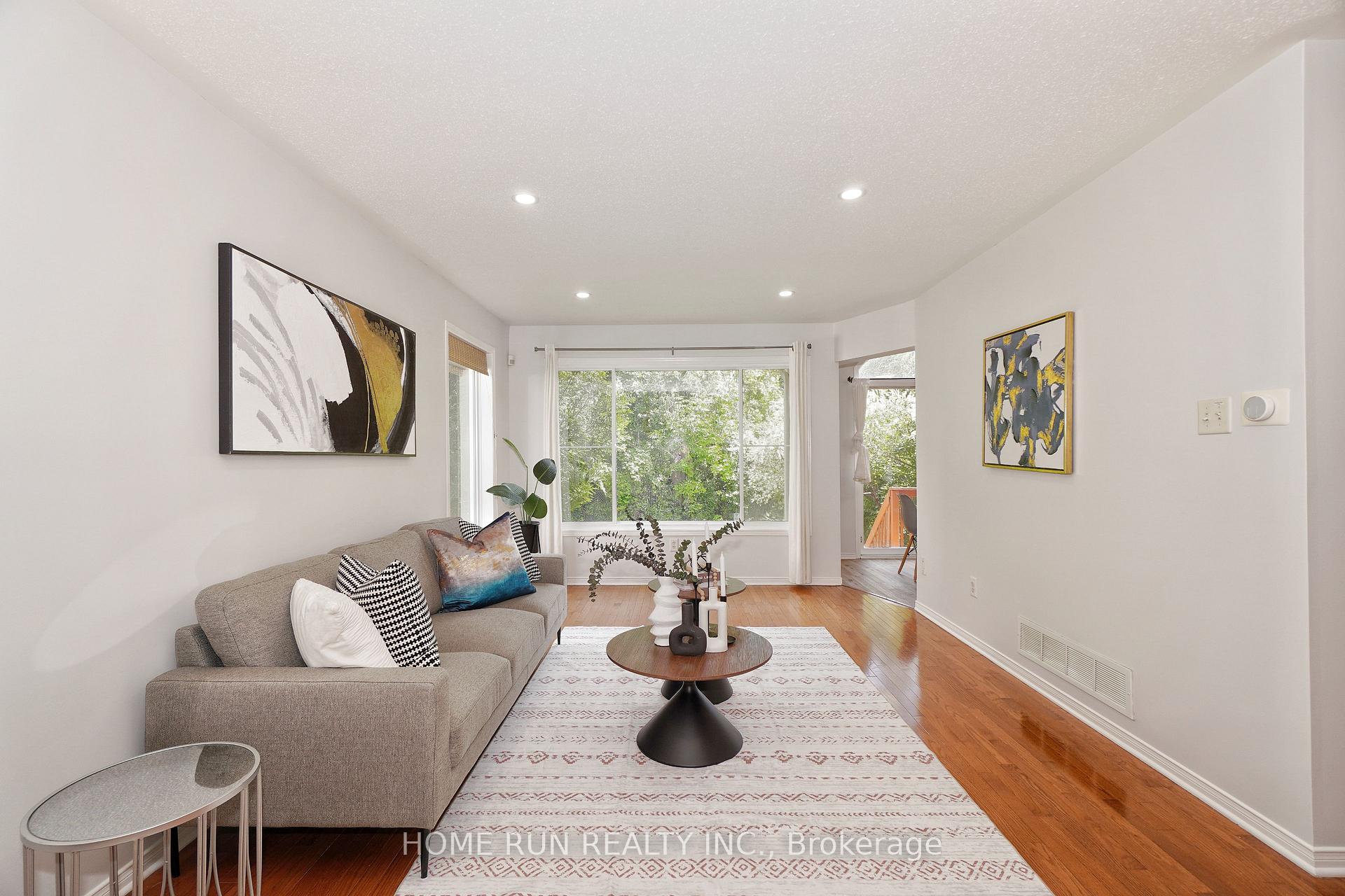 Photo 6 of 6 Wimbledon Way, Ottawa, Kanata - Morgan's Grant/South March — HOMEH