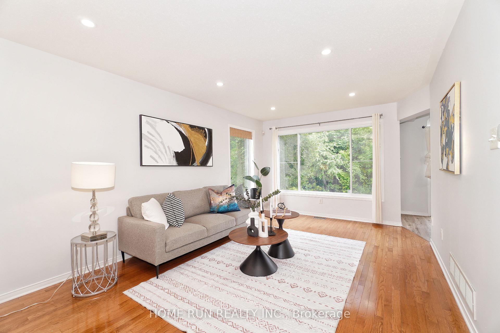 Photo 7 of 6 Wimbledon Way, Ottawa, Kanata - Morgan's Grant/South March — HOMEH